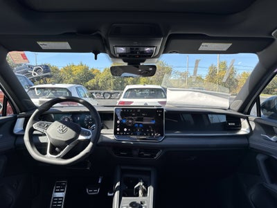 2025 Volkswagen Tiguan 2.0T SE R-Line Black