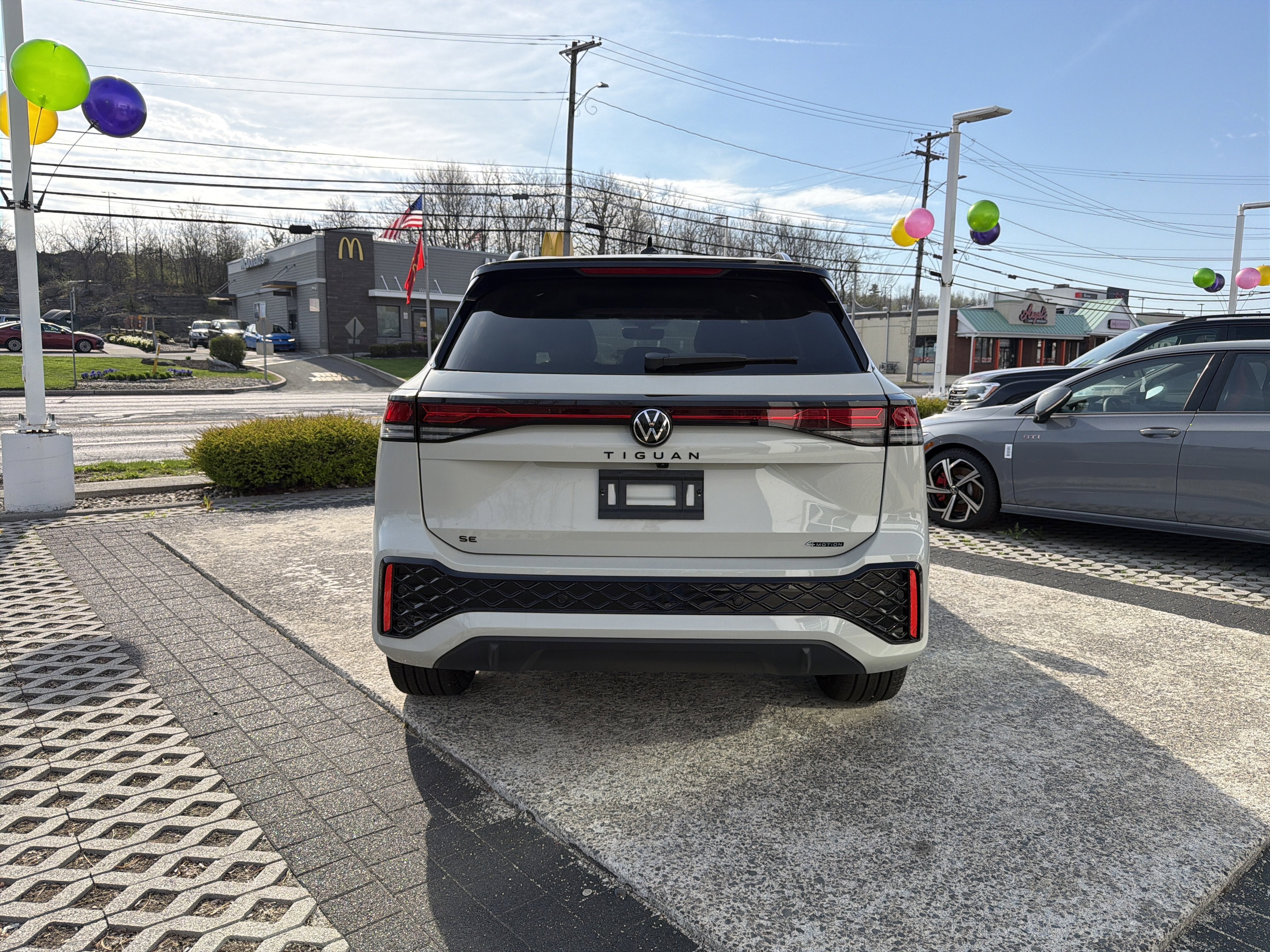 2026 Volkswagen Tiguan 2.0T SE R-Line Black