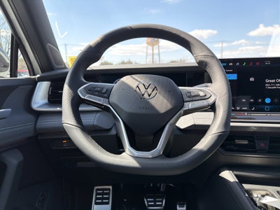 2026 Volkswagen Tiguan 2.0T SE R-Line Black