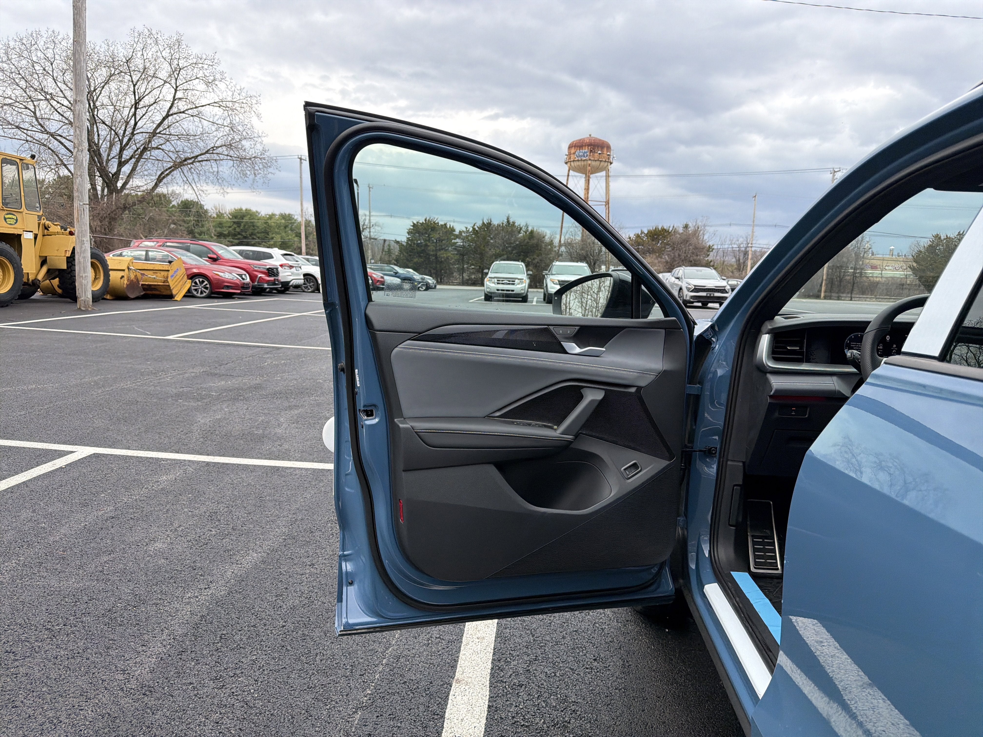 2026 Volkswagen Tiguan SE R-Line AWD