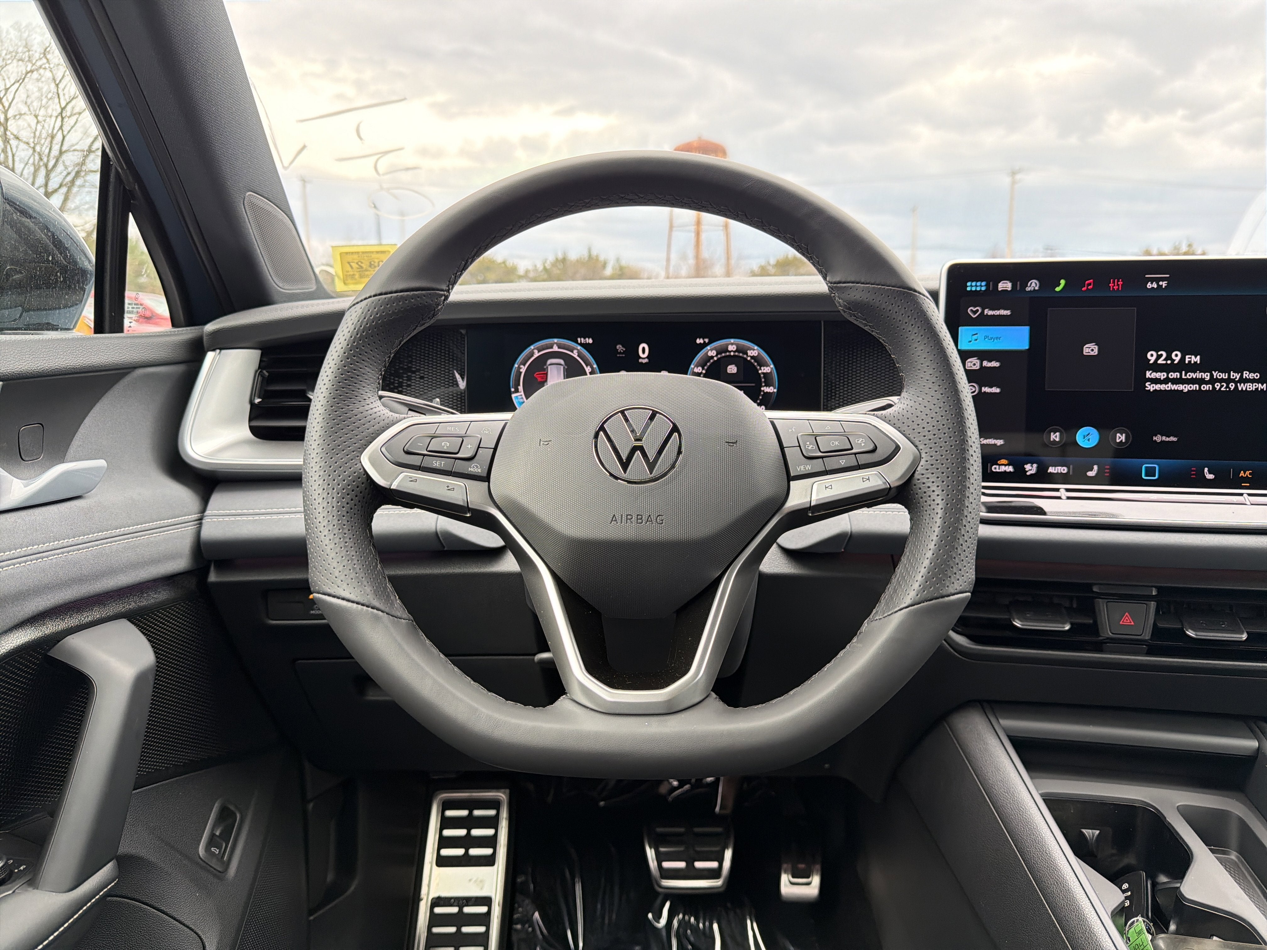 2026 Volkswagen Tiguan SE R-Line AWD