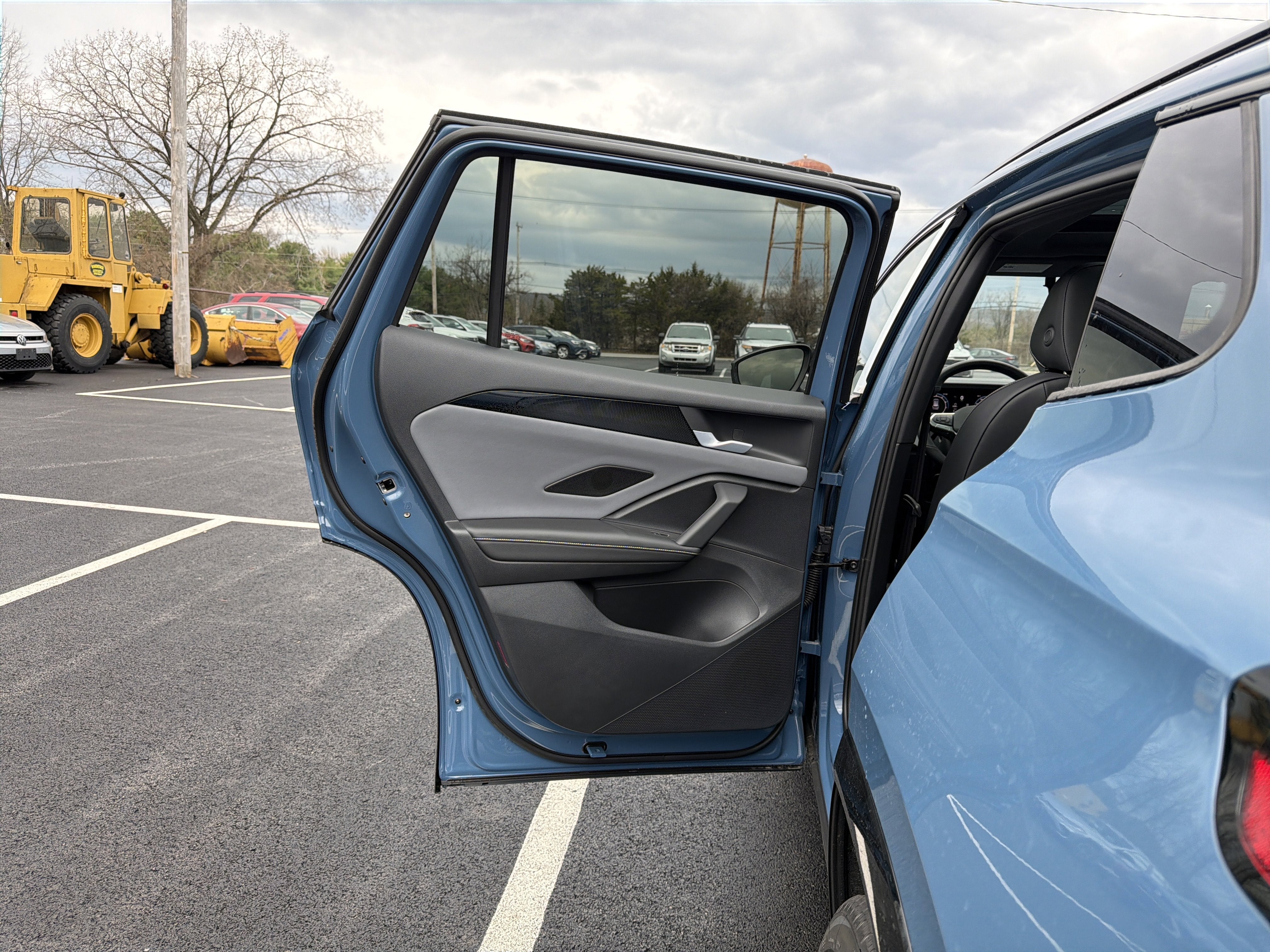 2026 Volkswagen Tiguan SE R-Line AWD