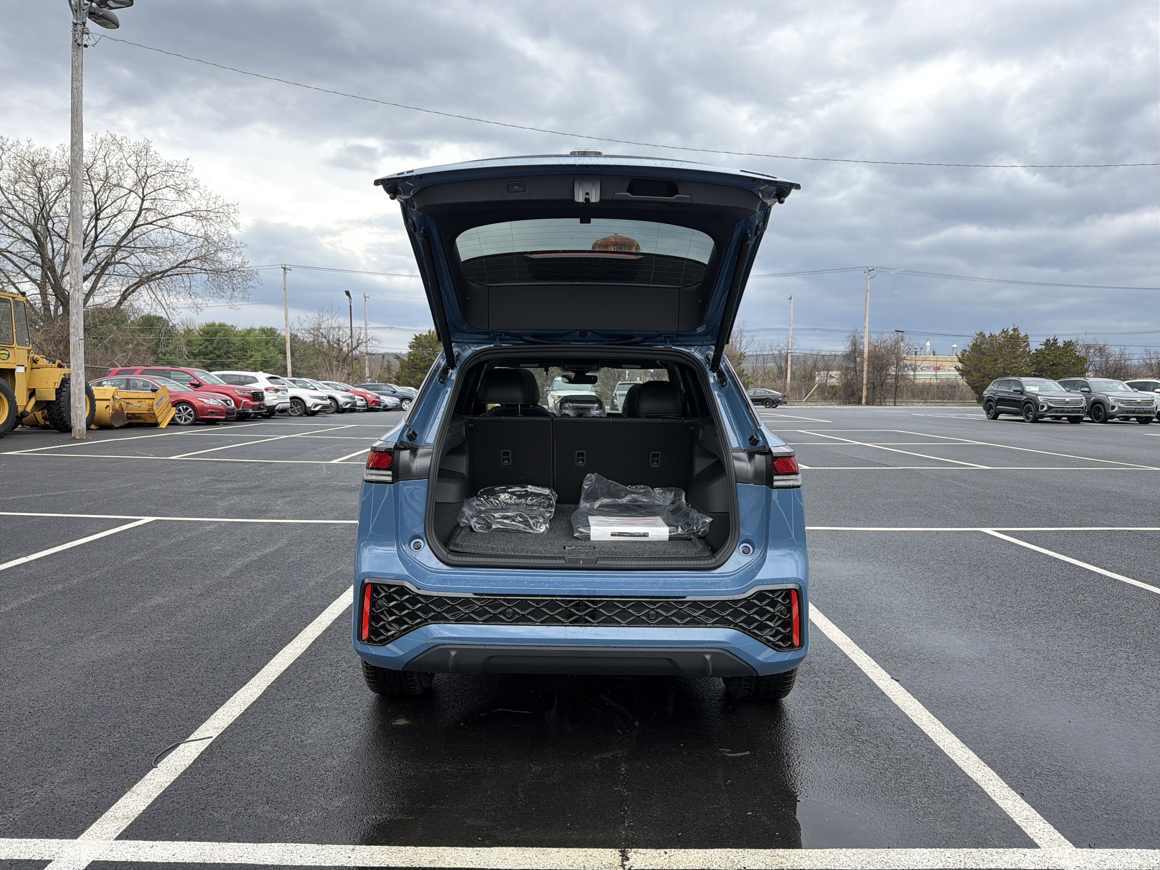 2026 Volkswagen Tiguan SE R-Line AWD