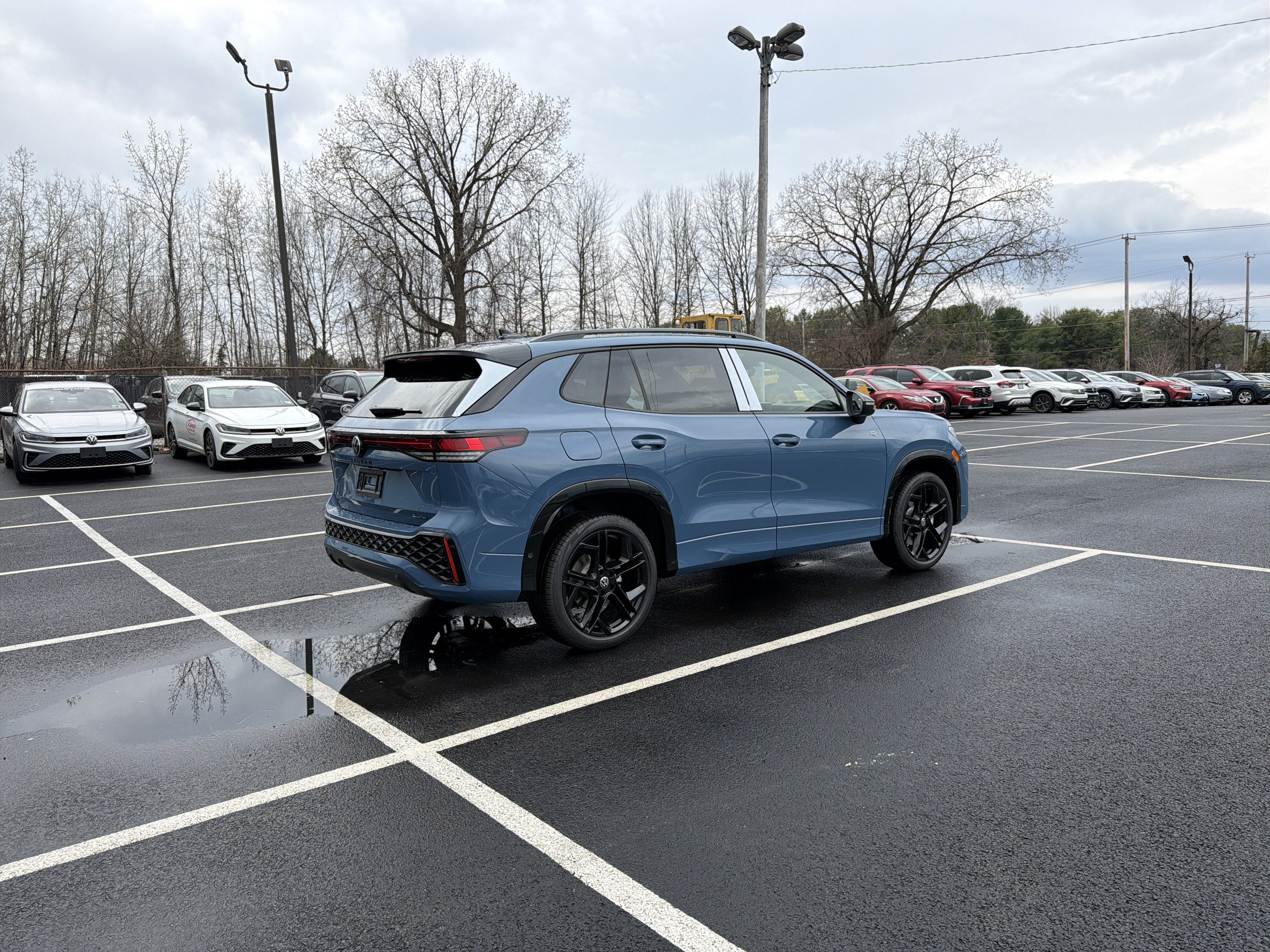 2026 Volkswagen Tiguan SE R-Line AWD