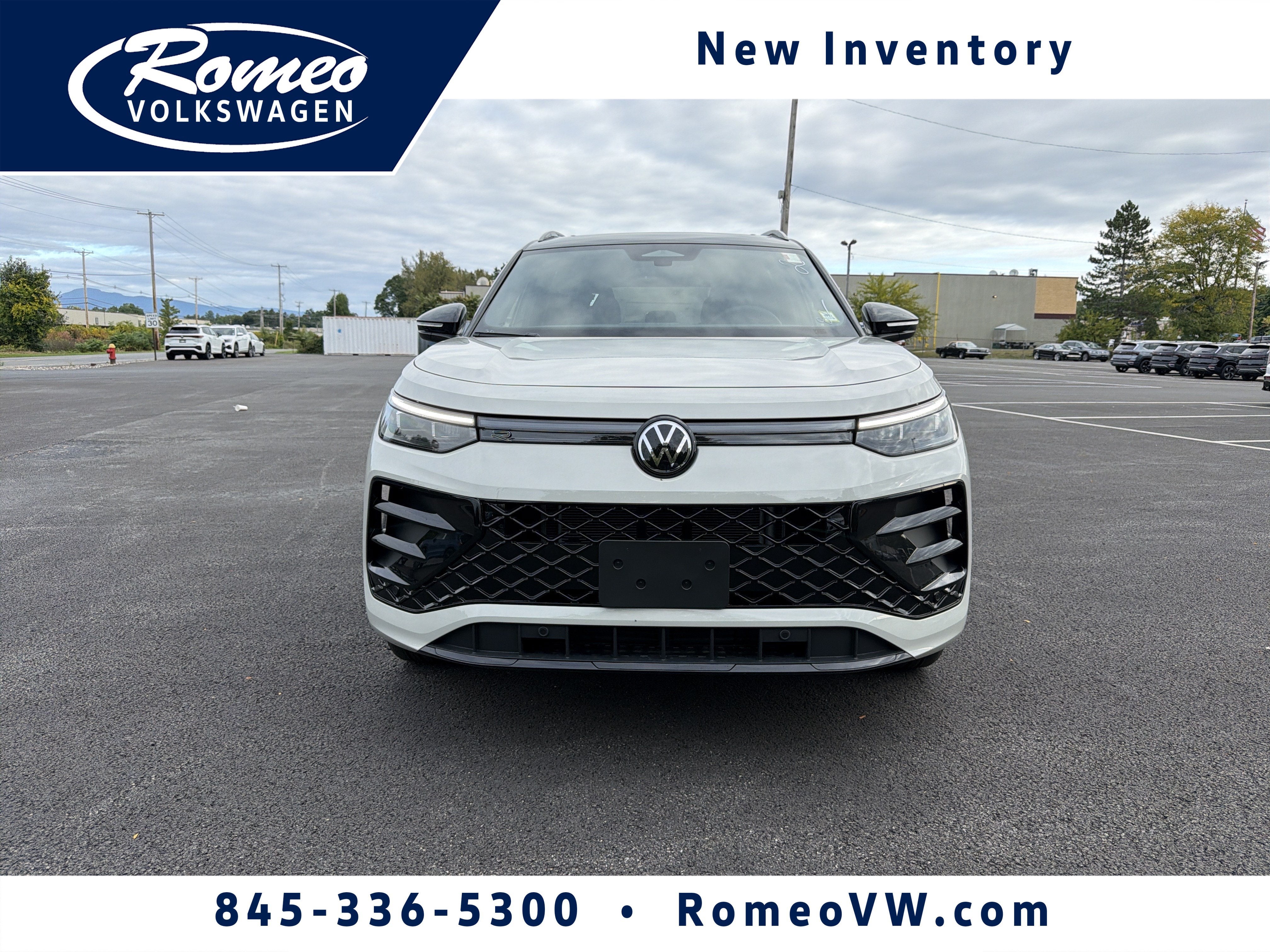 2026 Volkswagen Tiguan 2.0T SE R-Line Black