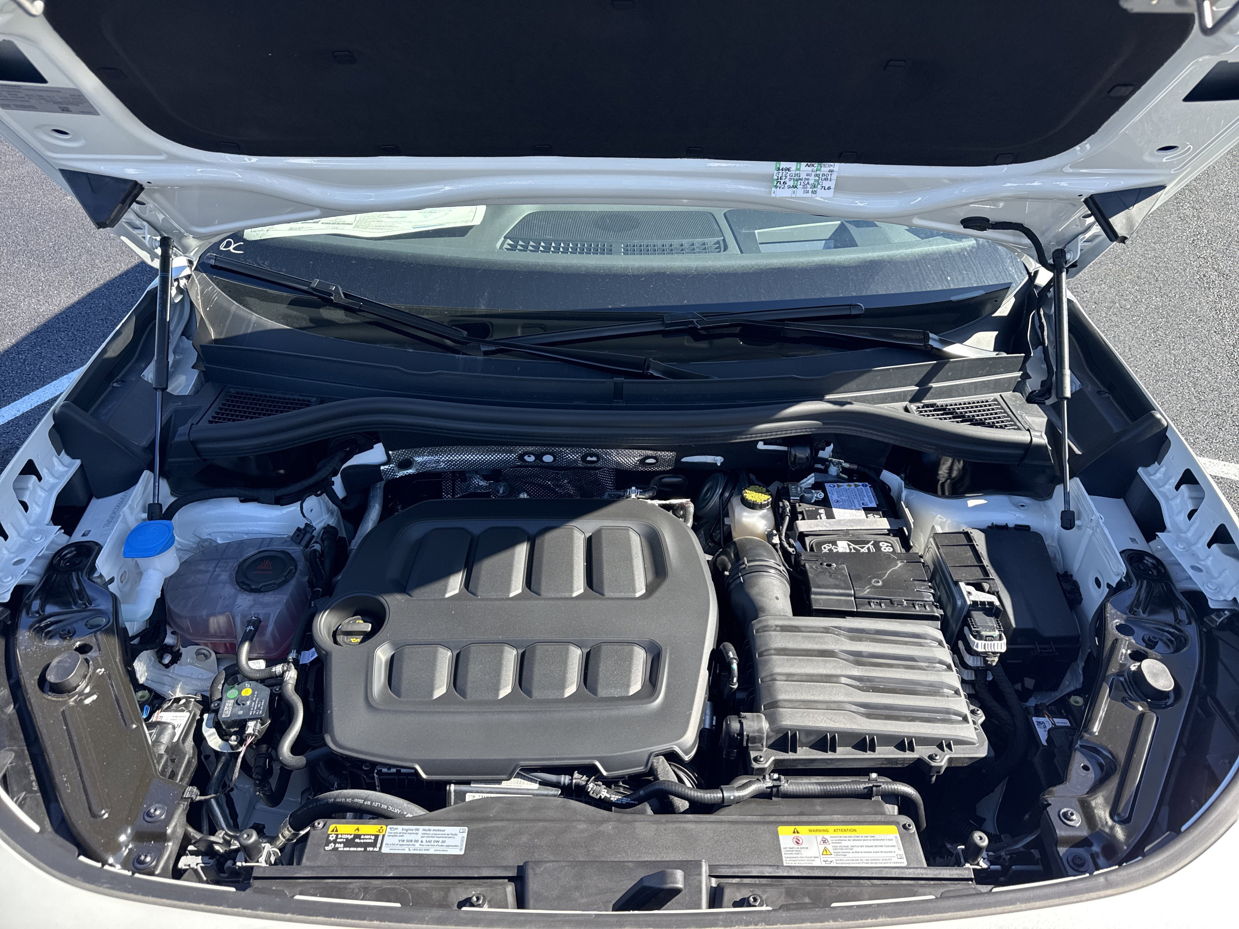 2025 Volkswagen Tiguan 2.0T SE R-Line Black