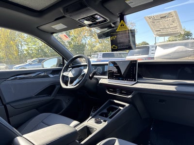 2025 Volkswagen Tiguan 2.0T SE R-Line Black