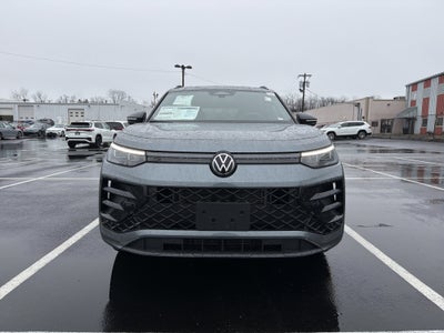 2026 Volkswagen Tiguan 2.0T SE R-Line Black