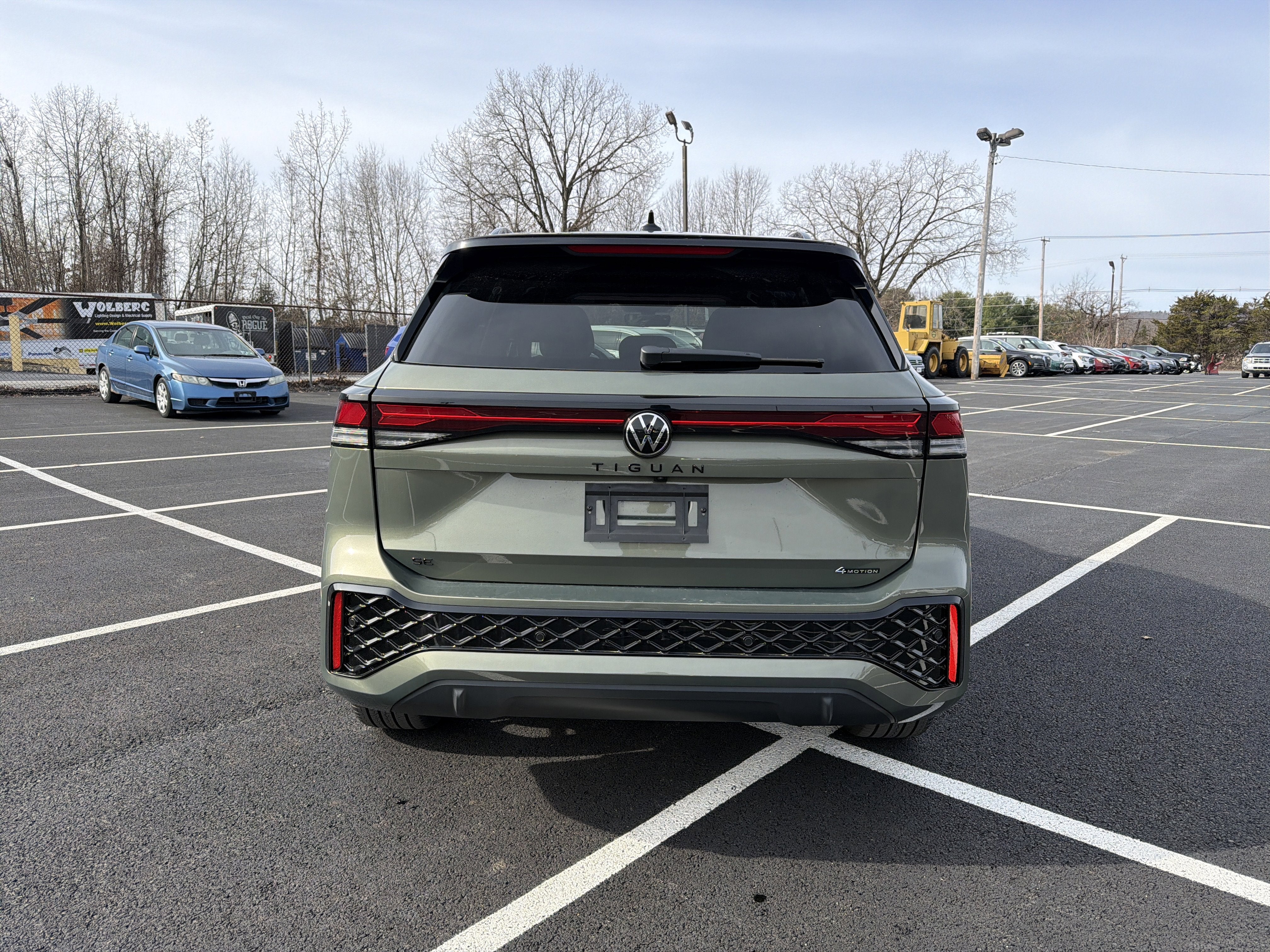 2026 Volkswagen Tiguan 2.0T SE R-Line Black