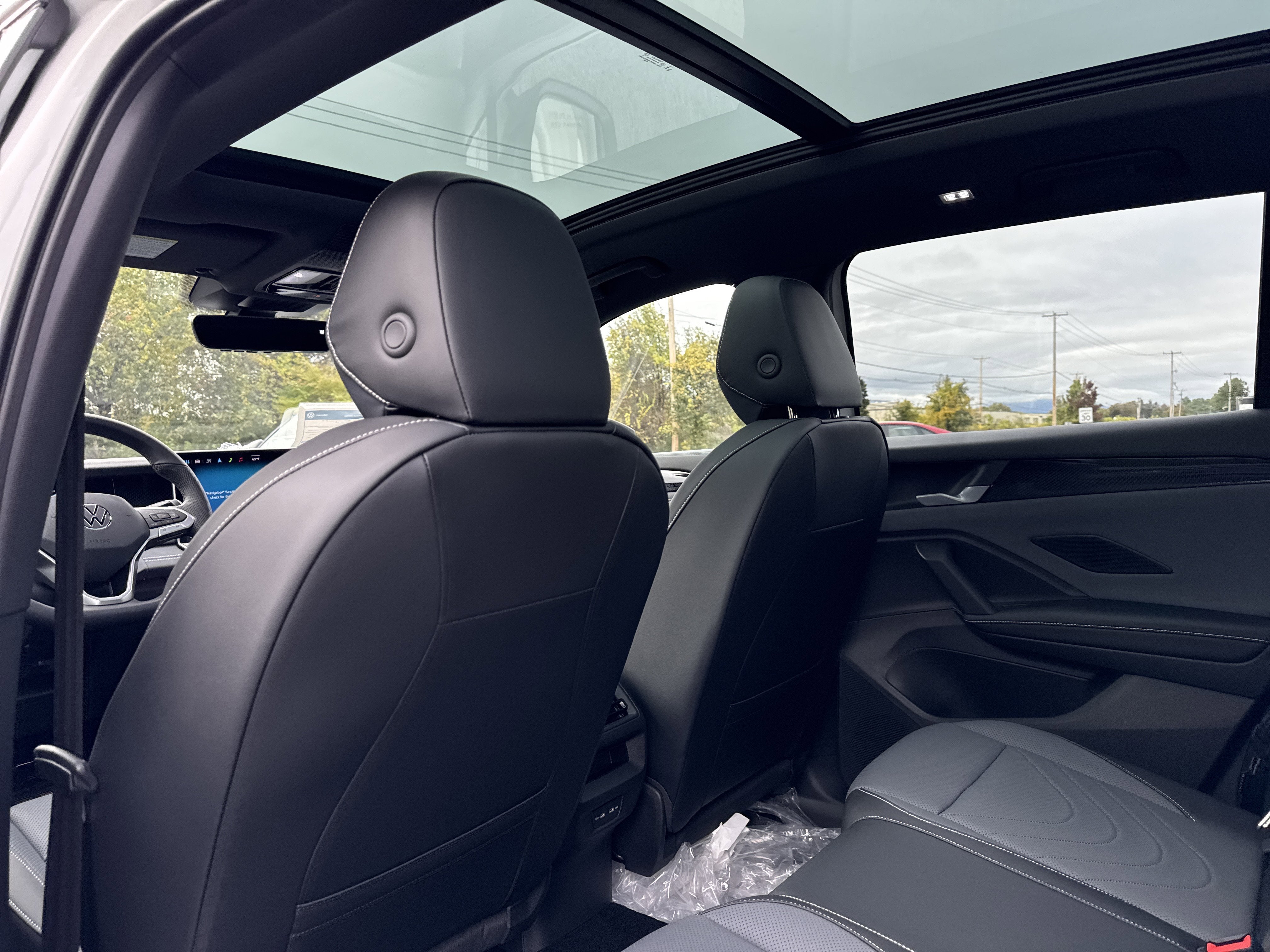 2025 Volkswagen Tiguan 2.0T SE R-Line Black