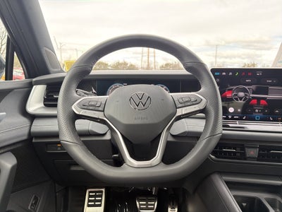 2026 Volkswagen Tiguan 2.0T SE R-Line Black