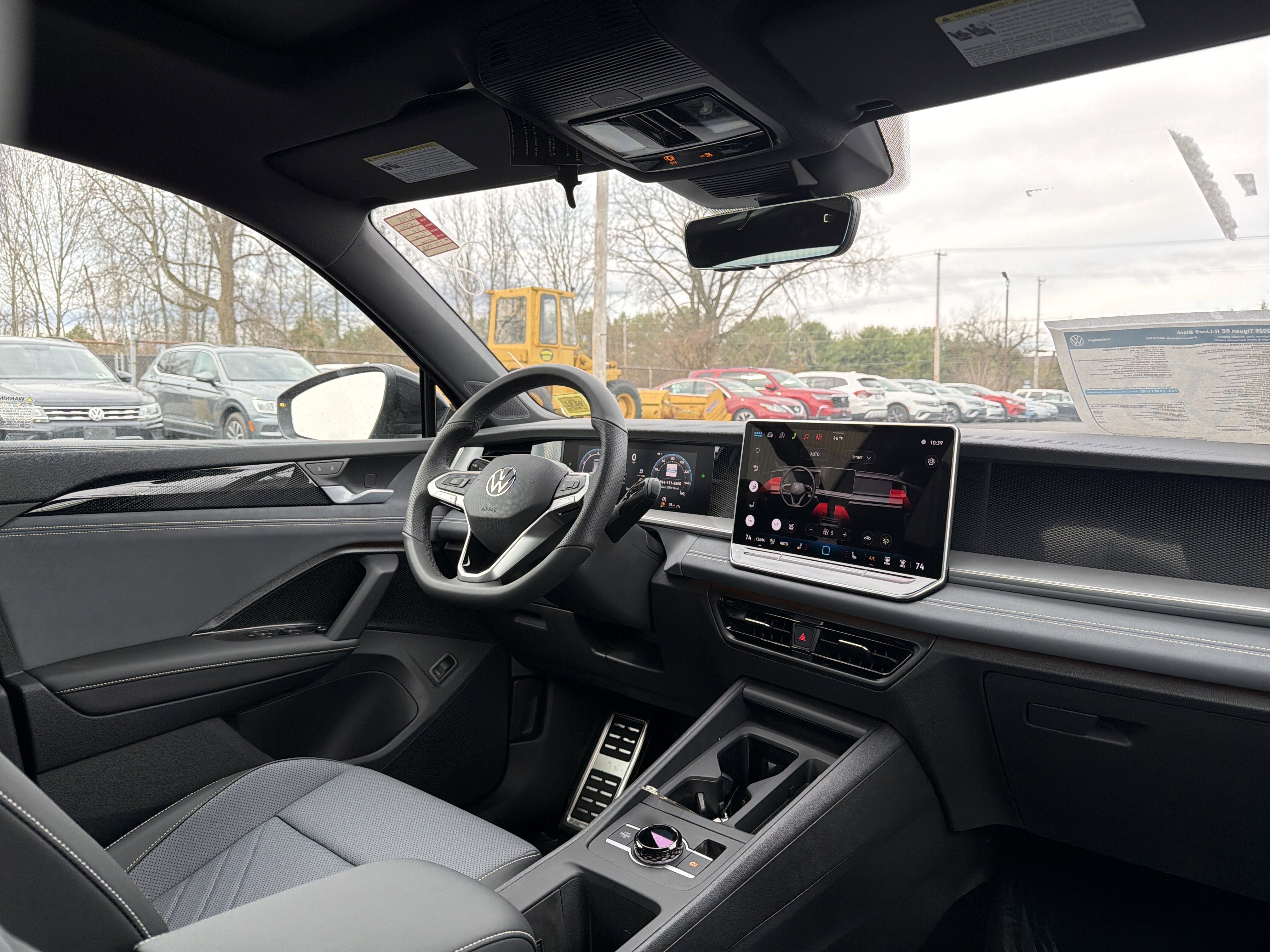 2026 Volkswagen Tiguan 2.0T SE R-Line Black