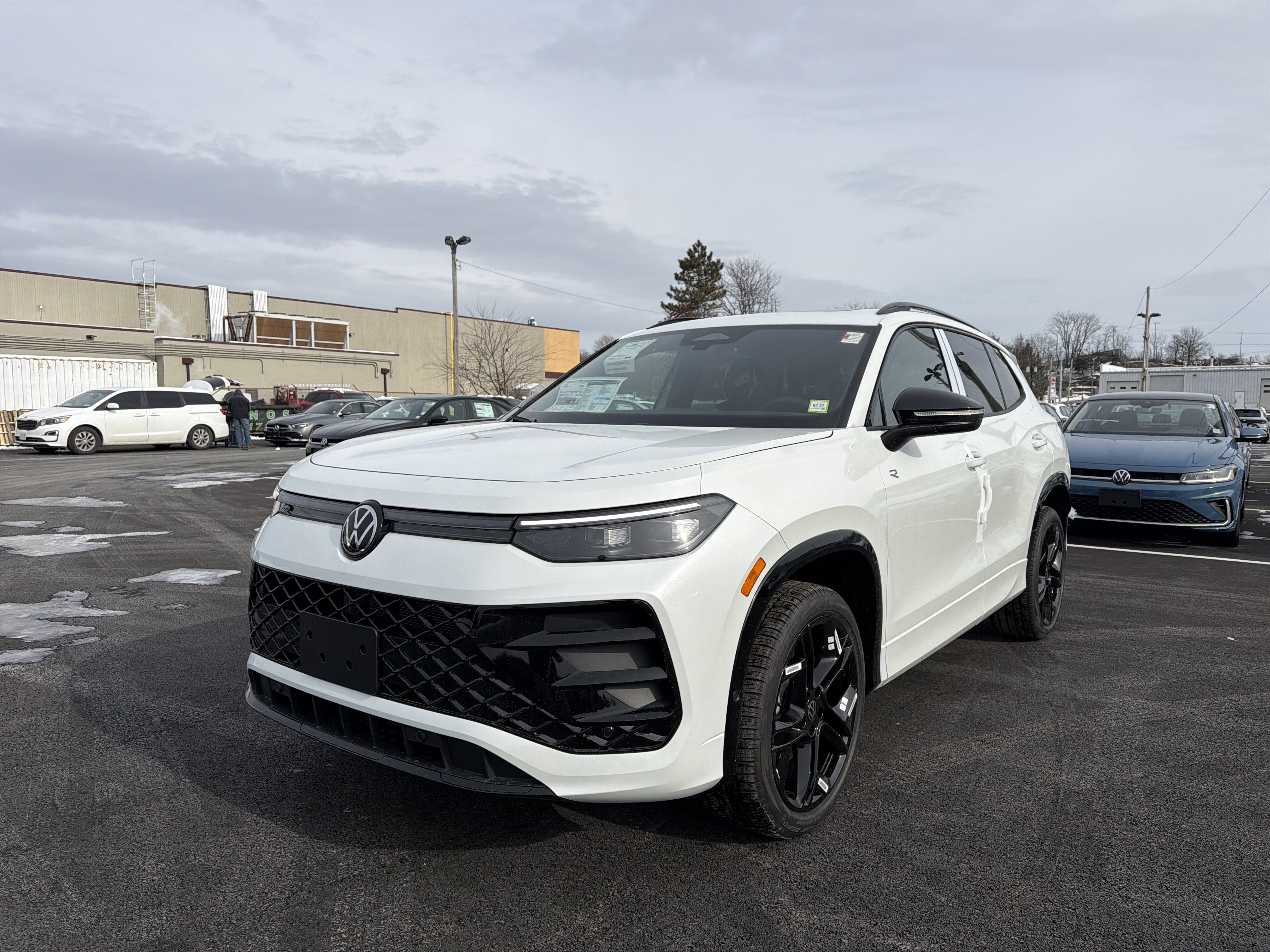 2026 Volkswagen Tiguan SE R-Line AWD