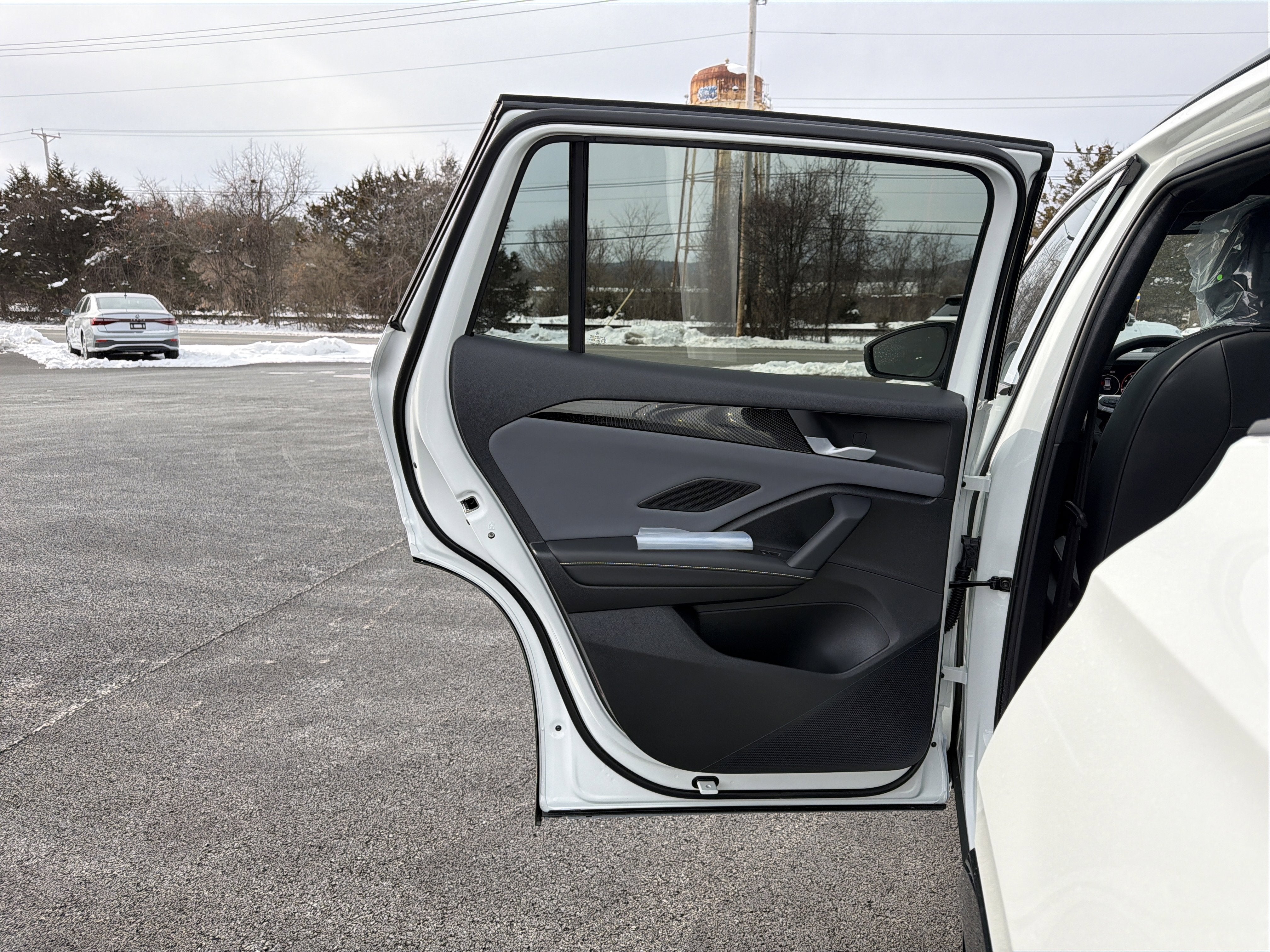 2026 Volkswagen Tiguan SE R-Line AWD