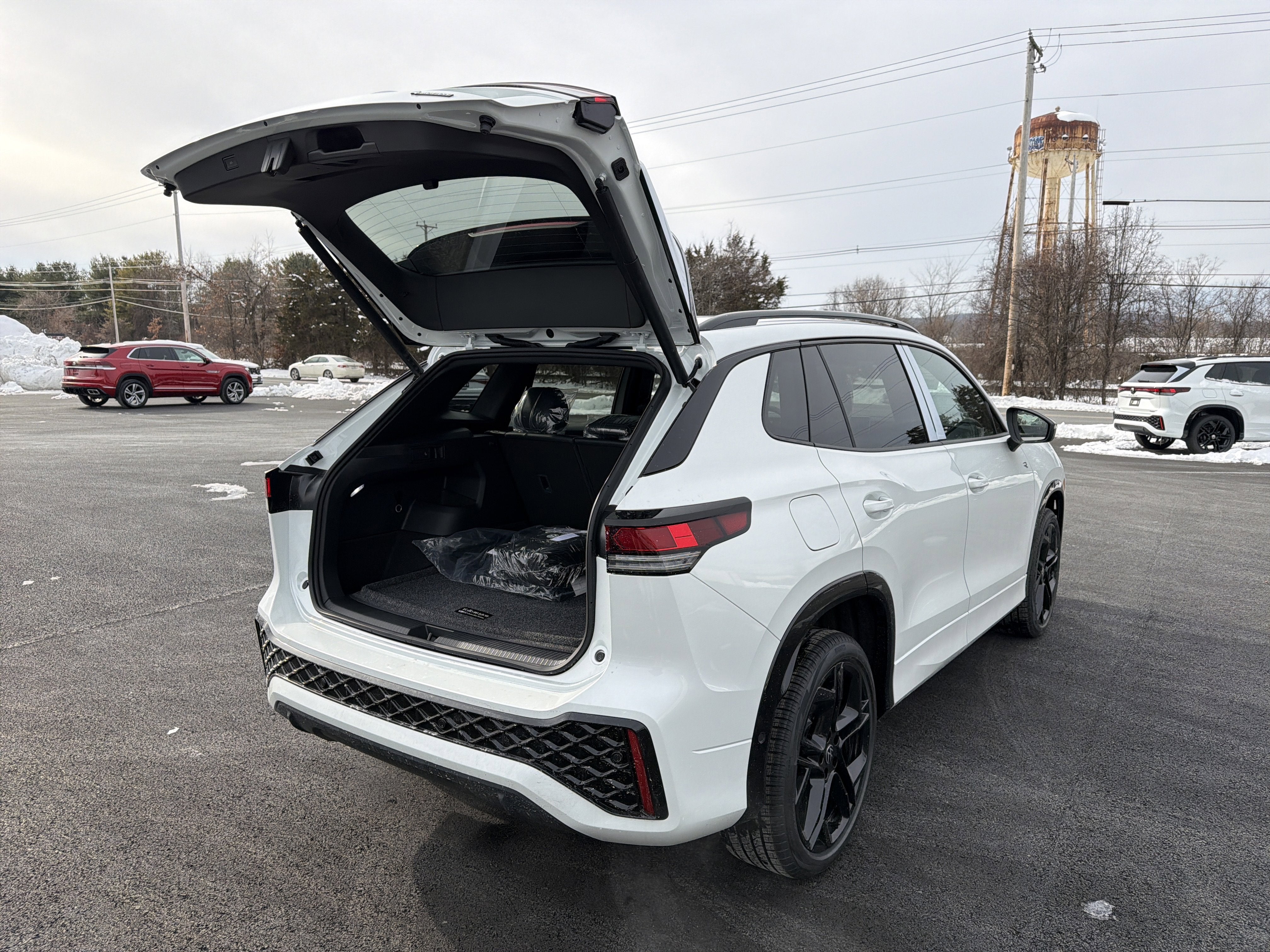 2026 Volkswagen Tiguan SE R-Line AWD