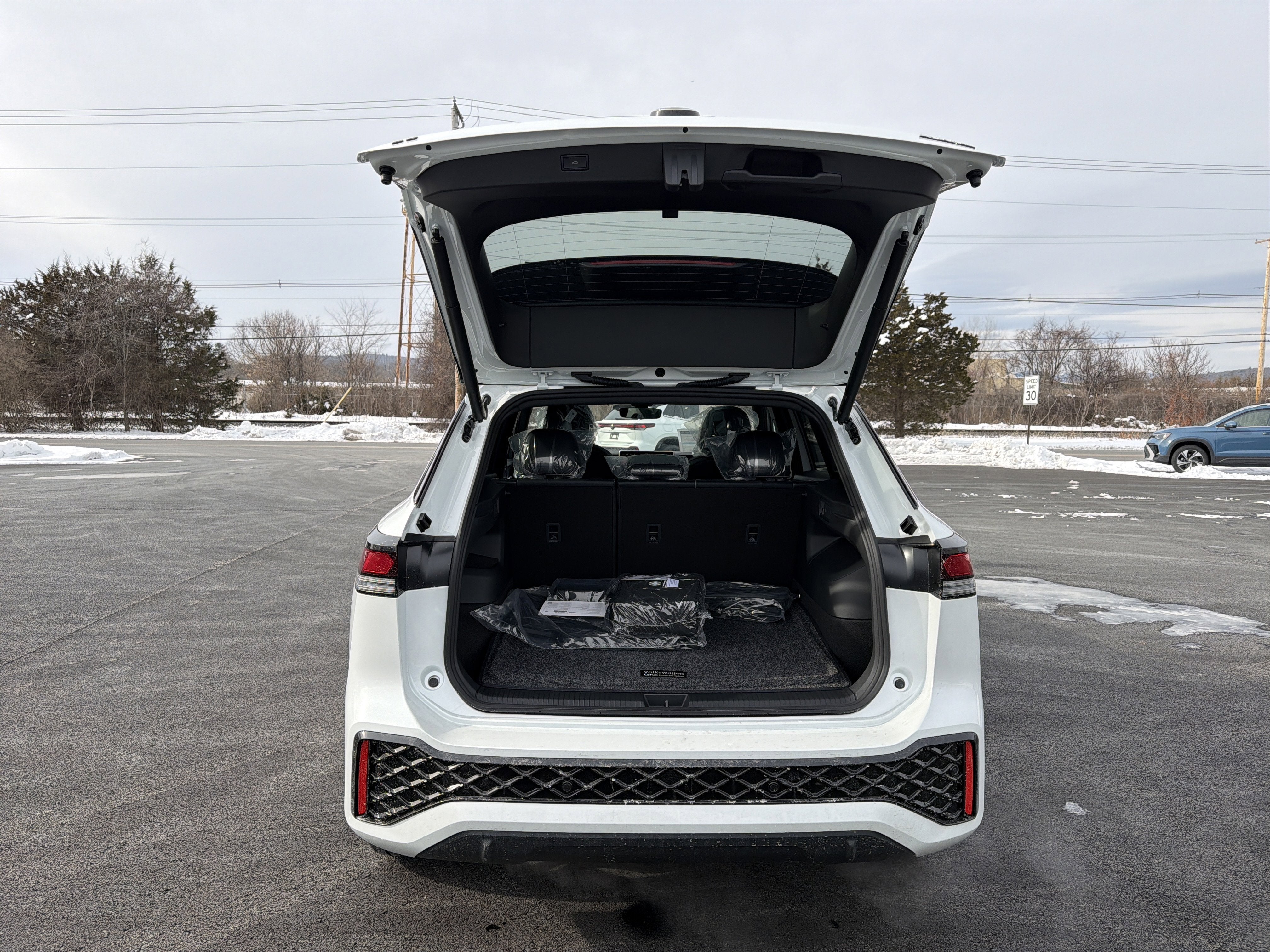 2026 Volkswagen Tiguan SE R-Line AWD