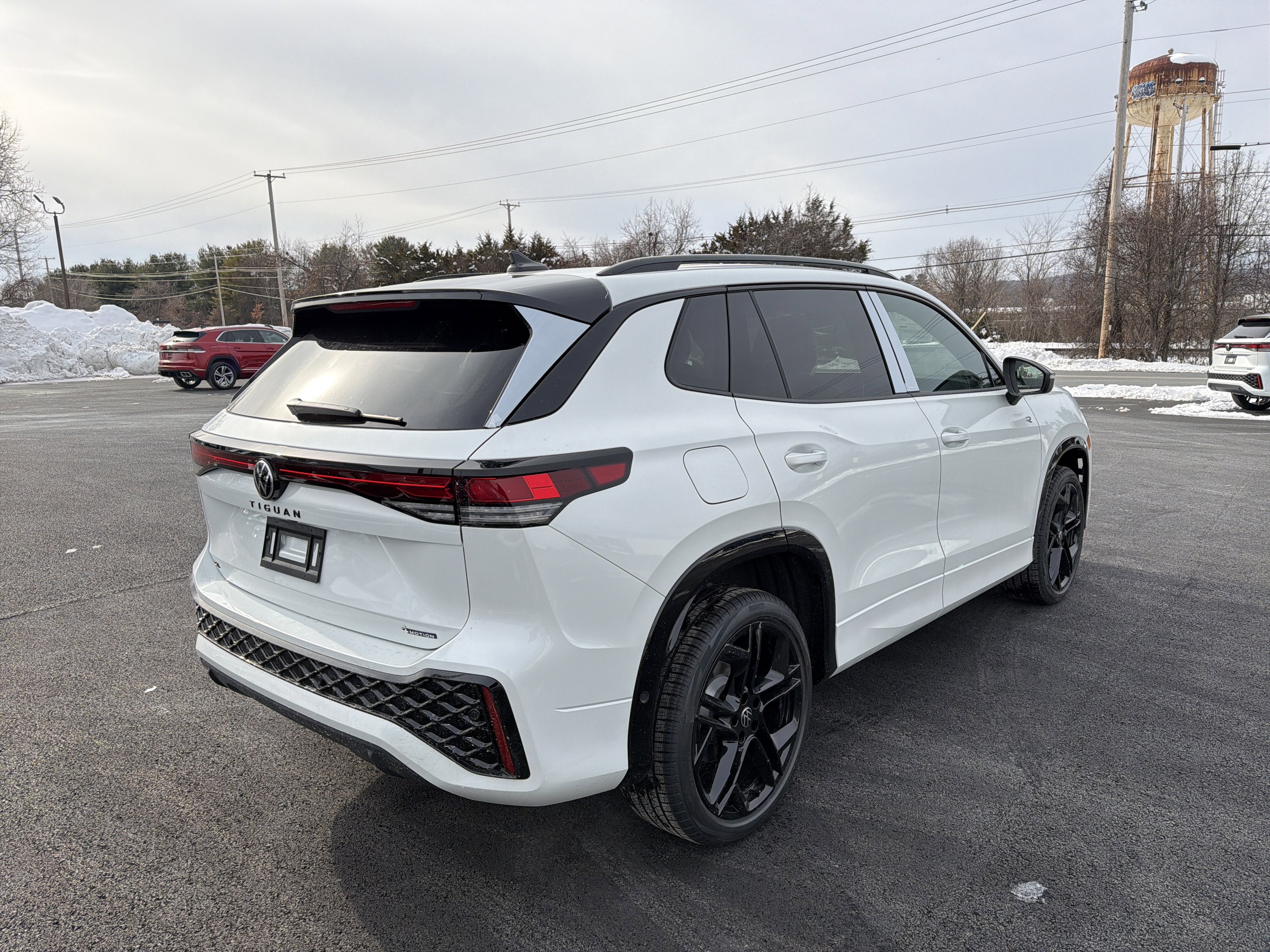 2026 Volkswagen Tiguan SE R-Line AWD