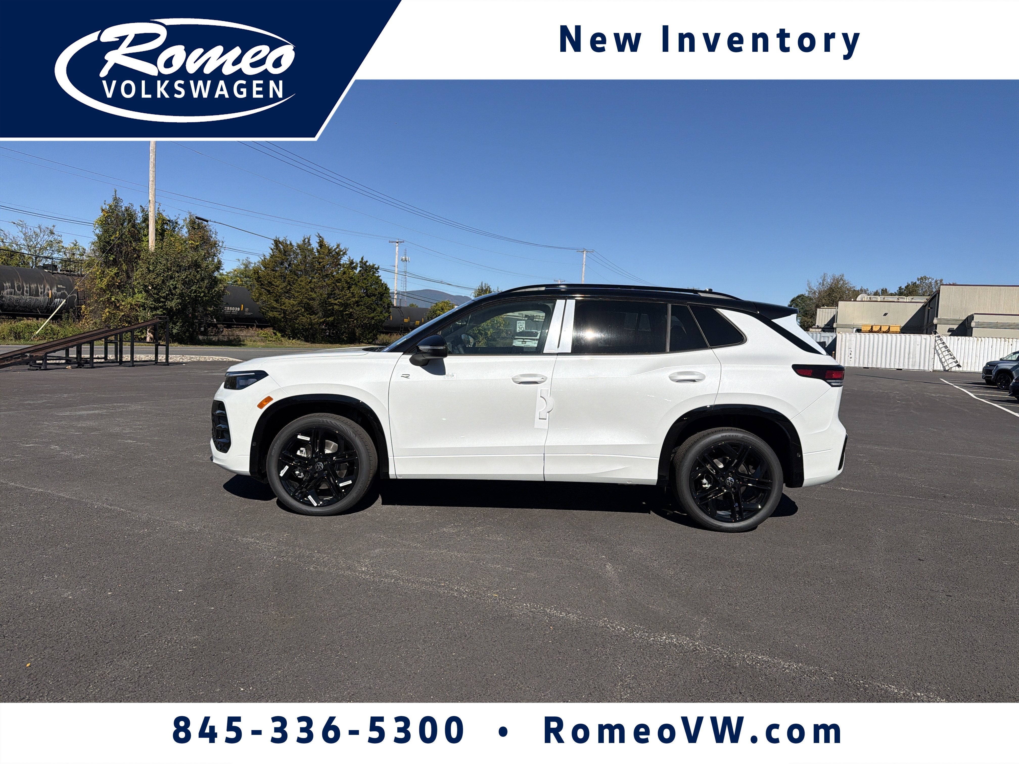 2026 Volkswagen Tiguan 2.0T SE R-Line Black