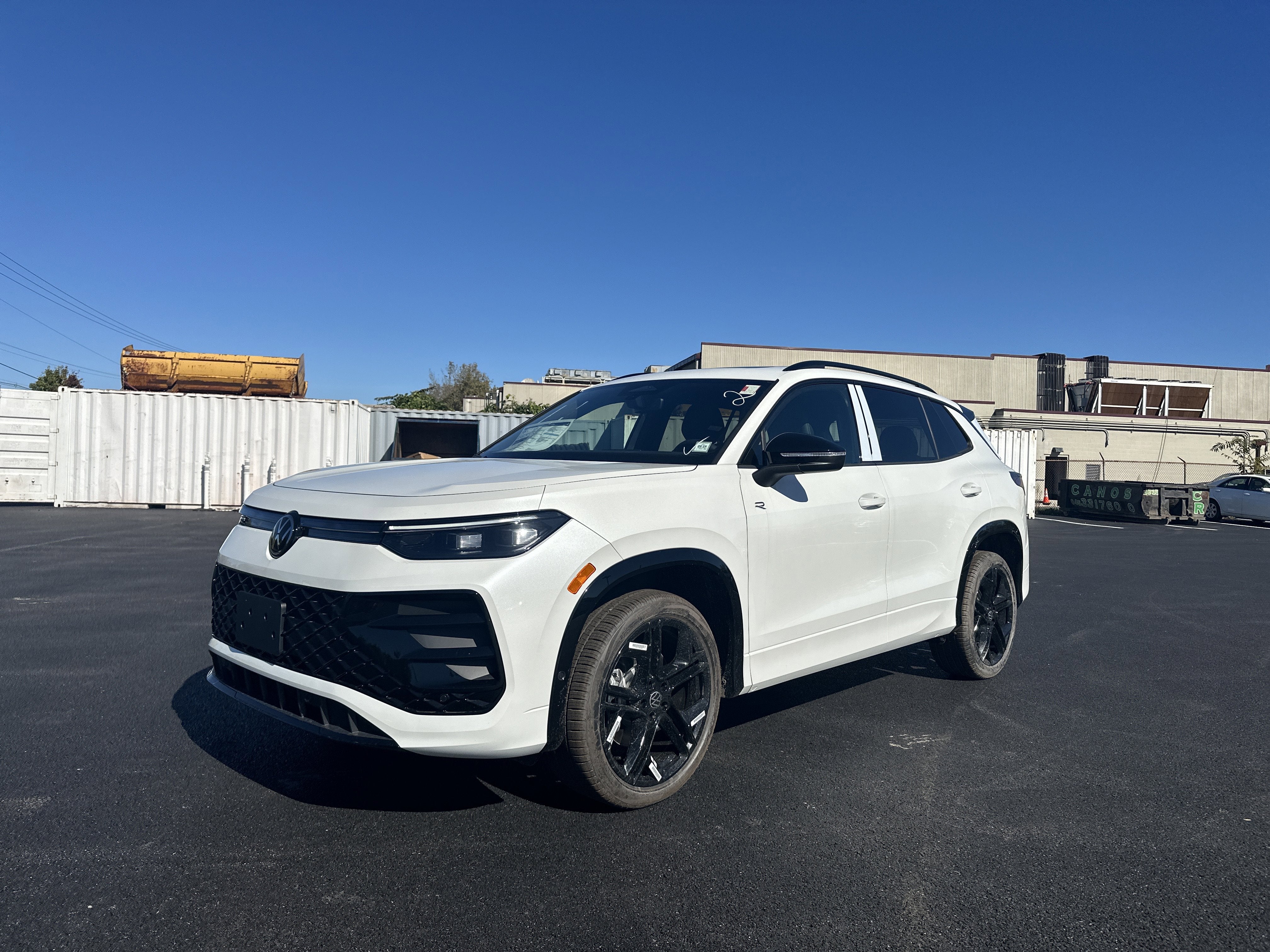 2025 Volkswagen Tiguan 2.0T SE R-Line Black