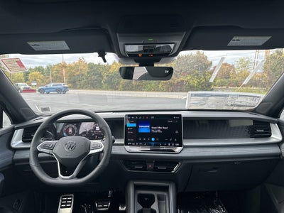 2026 Volkswagen Tiguan 2.0T SE R-Line Black