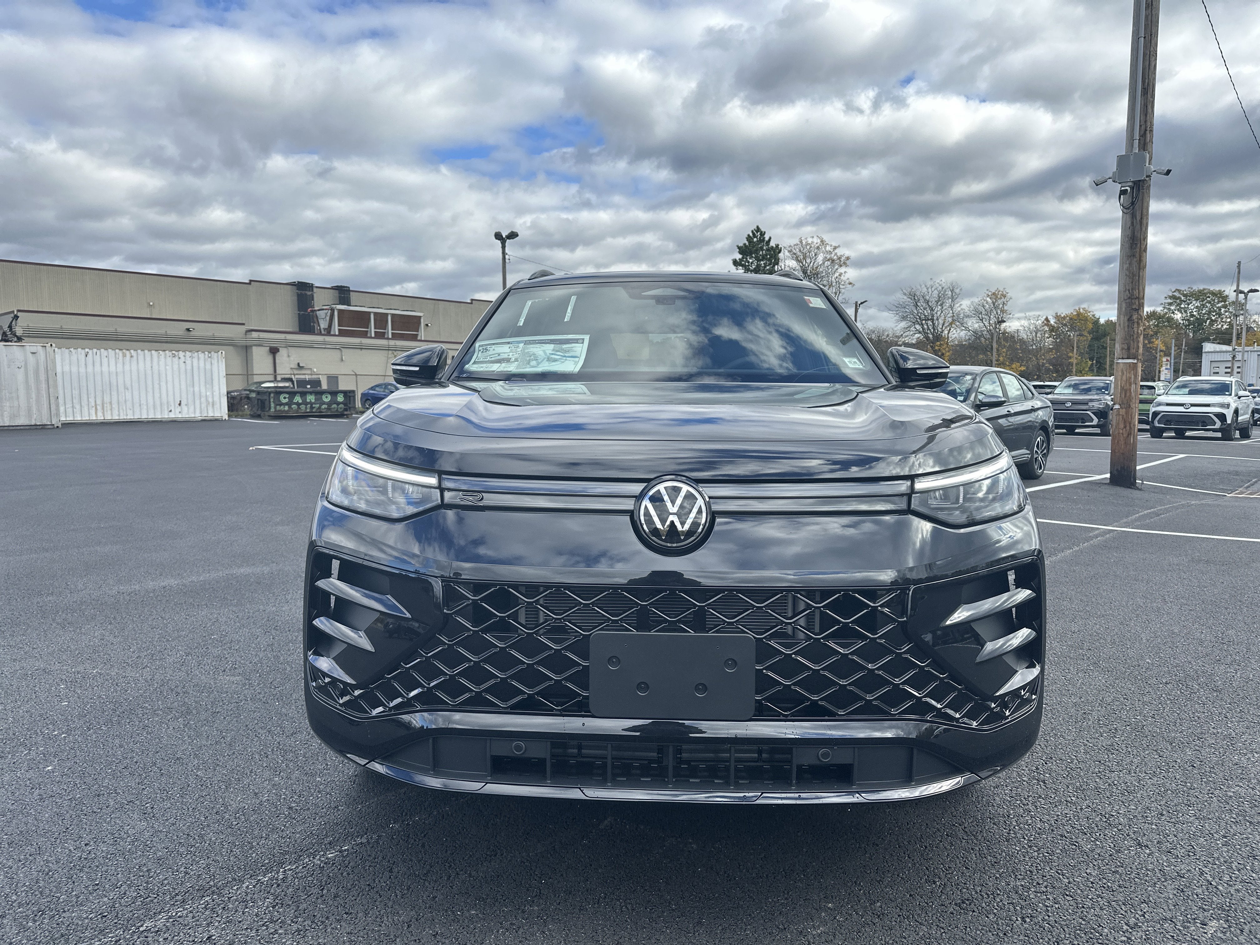 2026 Volkswagen Tiguan 2.0T SE R-Line Black
