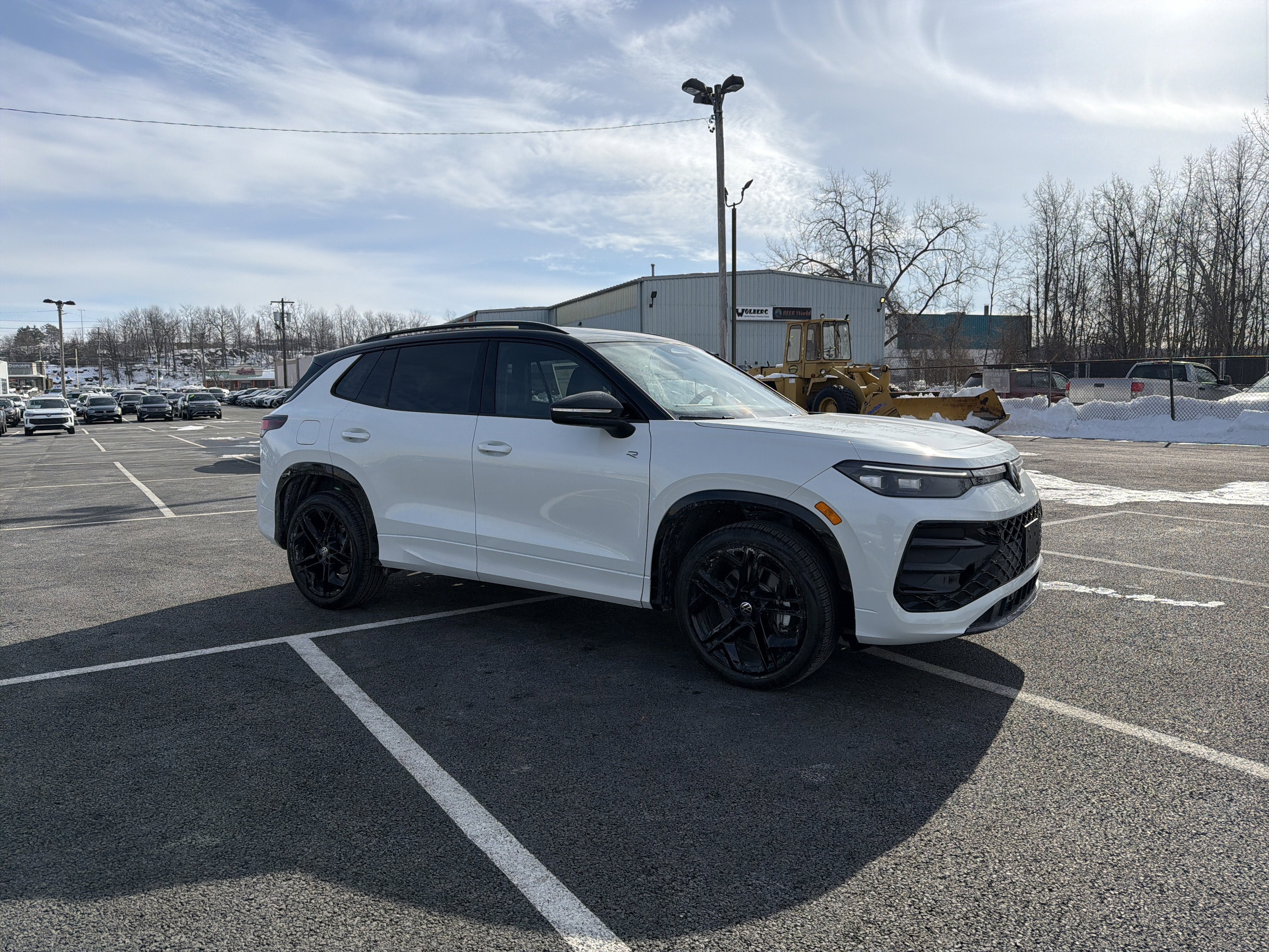 2026 Volkswagen Tiguan 2.0T SE R-Line Black