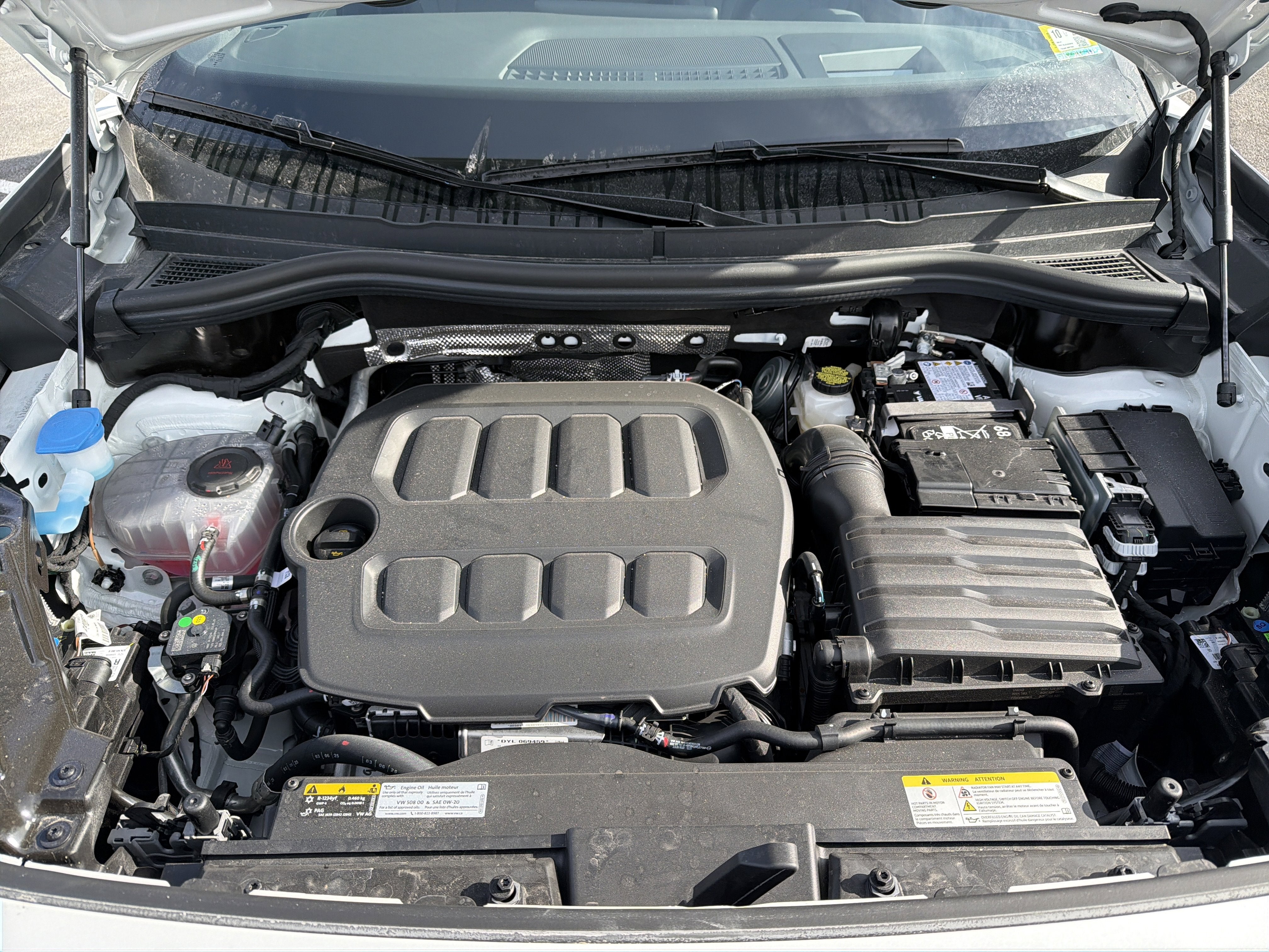 2026 Volkswagen Tiguan 2.0T SE R-Line Black