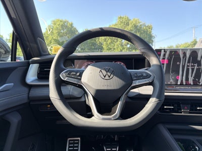 2026 Volkswagen Tiguan 2.0T SE R-Line Black