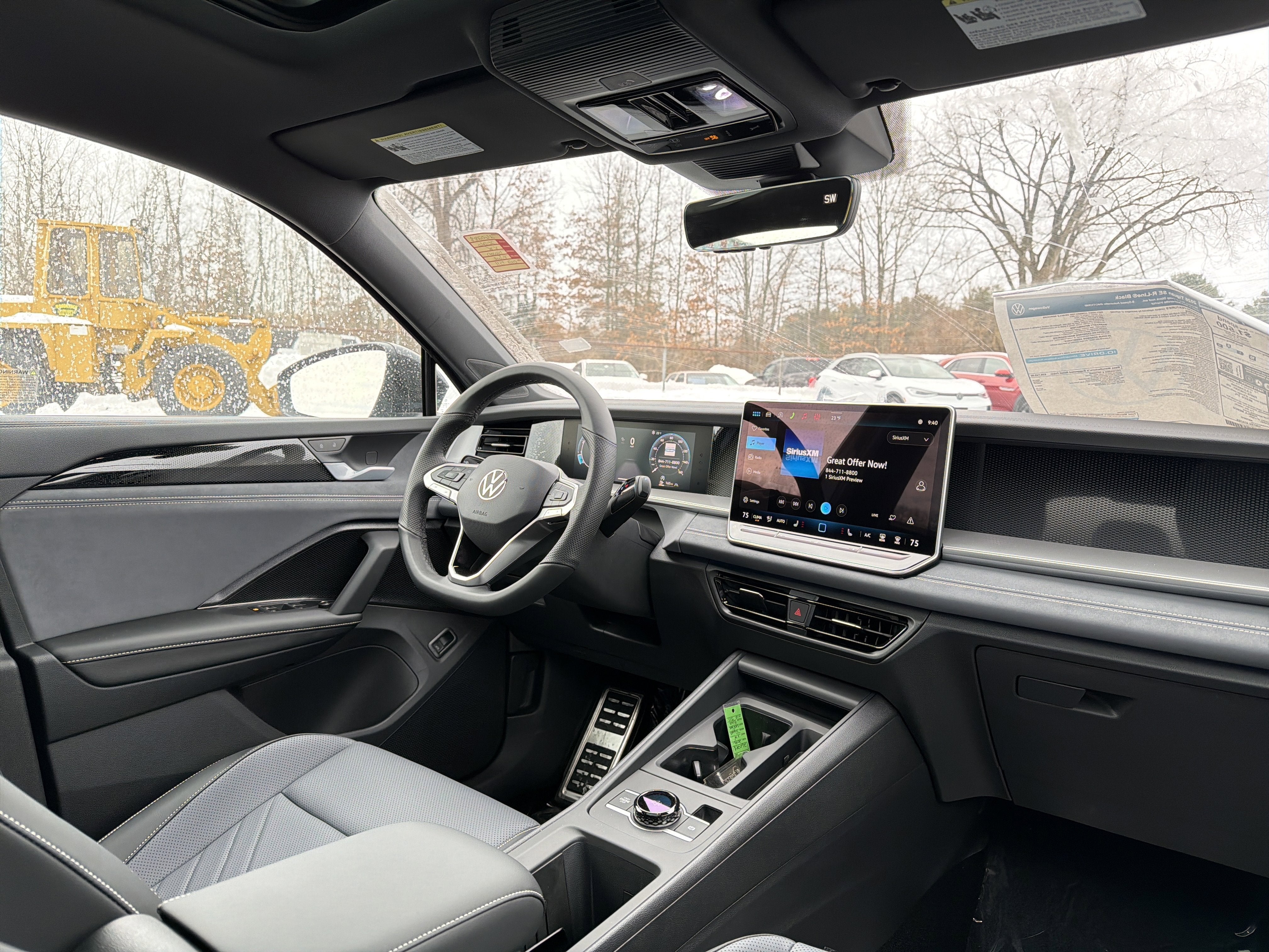 2026 Volkswagen Tiguan 2.0T SE R-Line Black