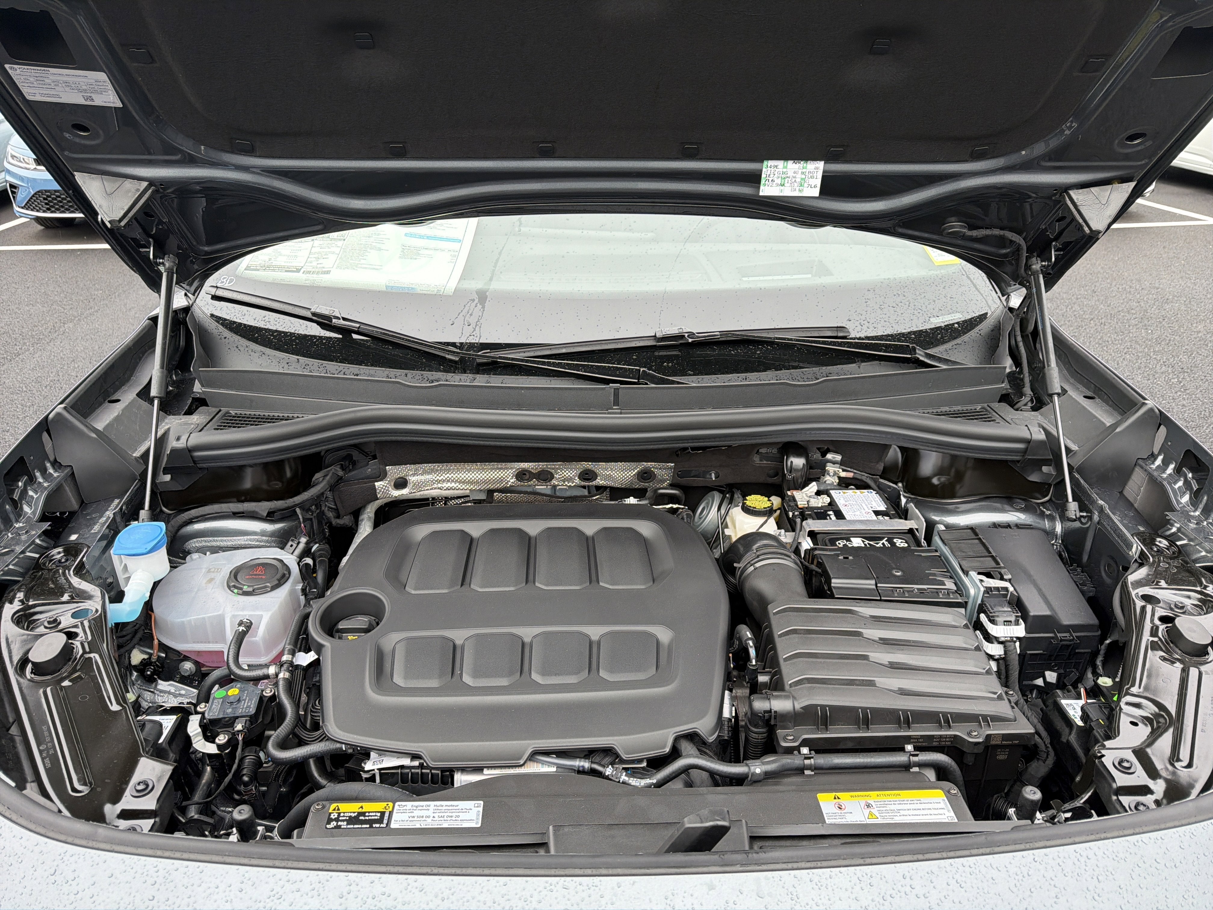 2026 Volkswagen Tiguan 2.0T SE R-Line Black