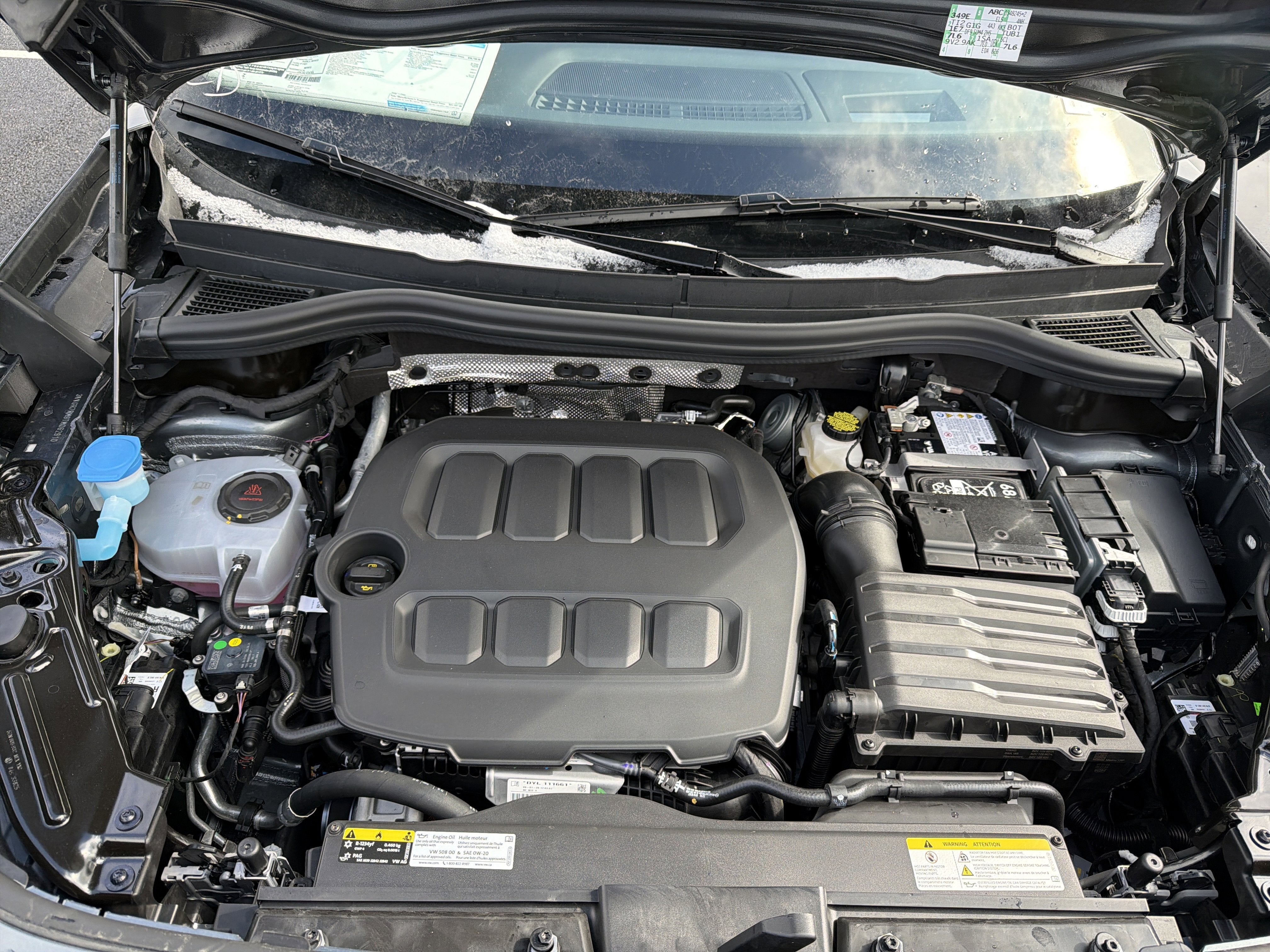 2026 Volkswagen Tiguan 2.0T SE R-Line Black