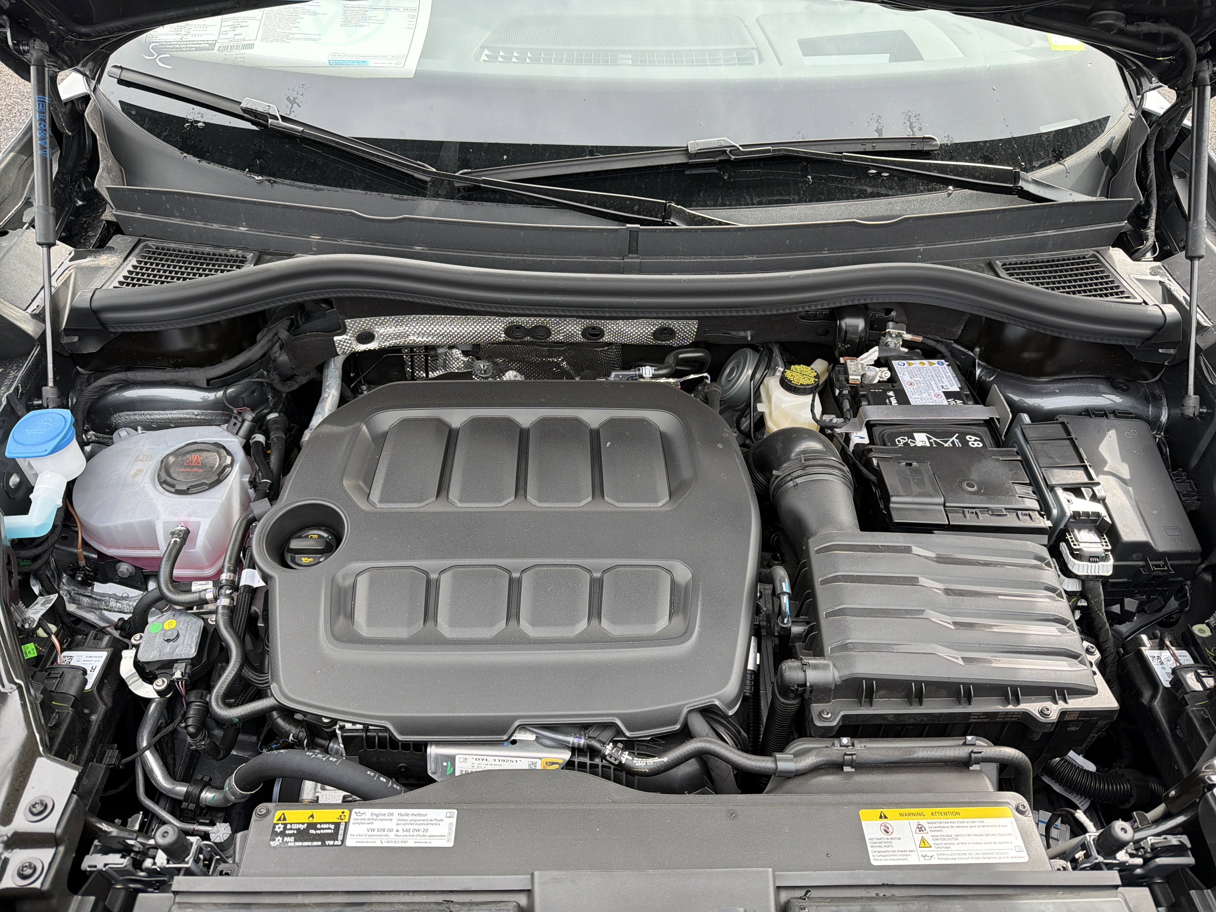 2026 Volkswagen Tiguan 2.0T SE R-Line Black