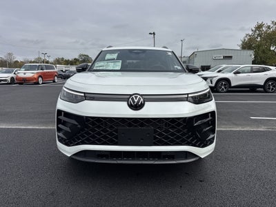 2025 Volkswagen Tiguan 2.0T SE R-Line Black