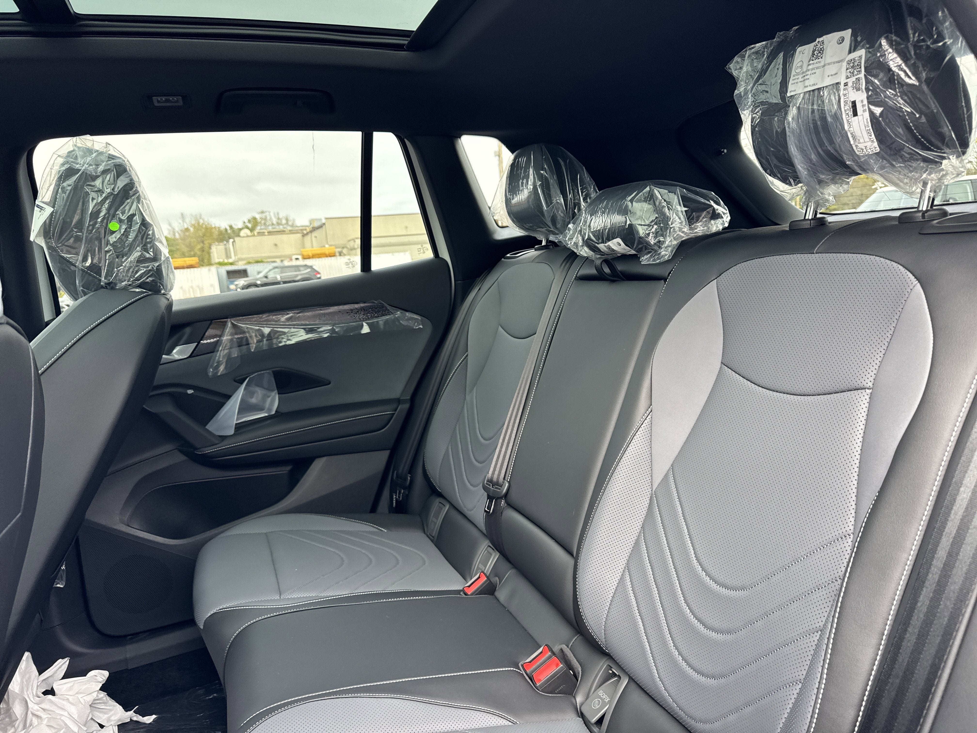 2025 Volkswagen Tiguan 2.0T SE R-Line Black