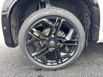 2025 Volkswagen Tiguan 2.0T SE R-Line Black