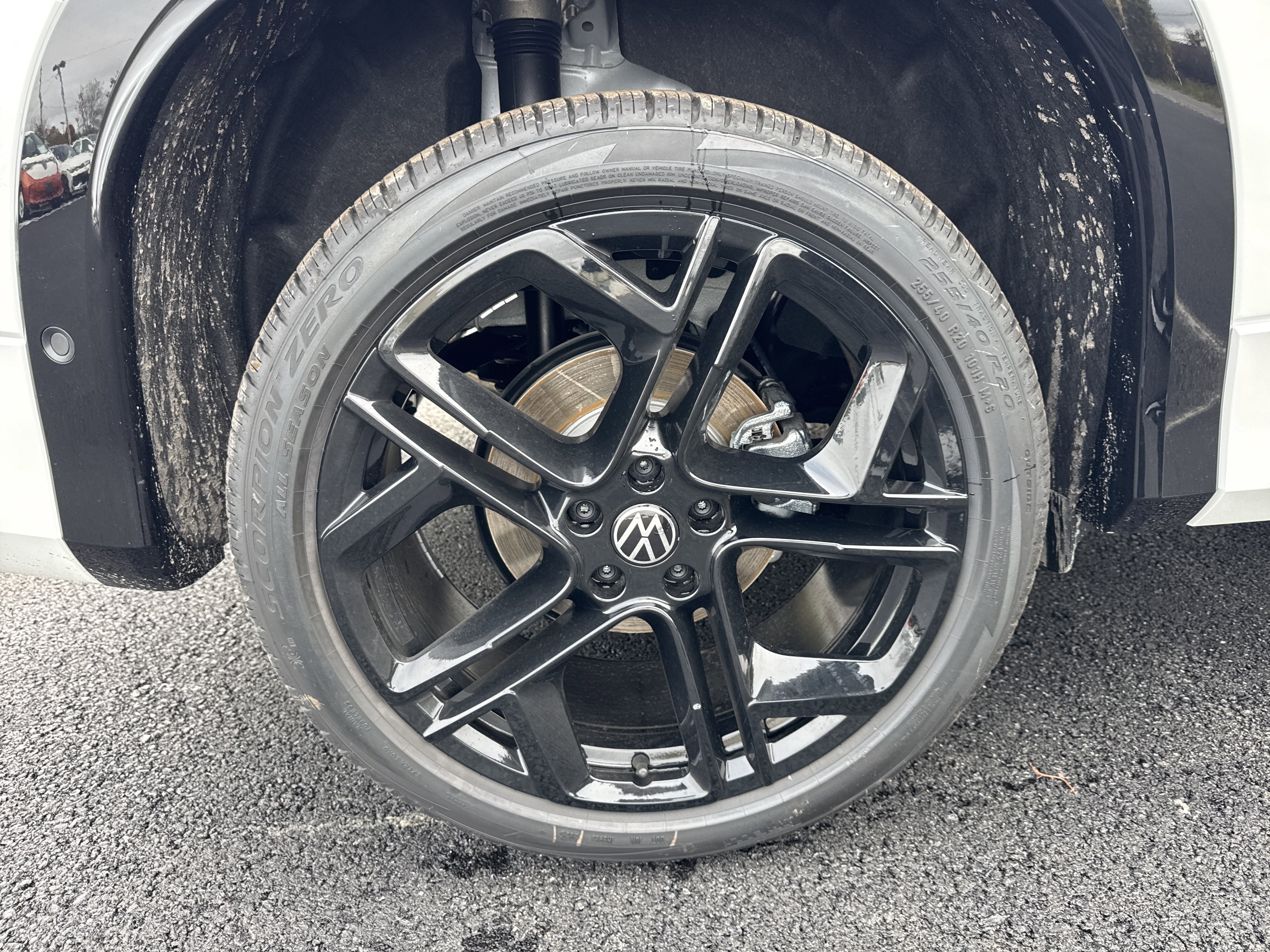 2025 Volkswagen Tiguan 2.0T SE R-Line Black