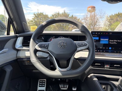 2026 Volkswagen Tiguan 2.0T SE R-Line Black