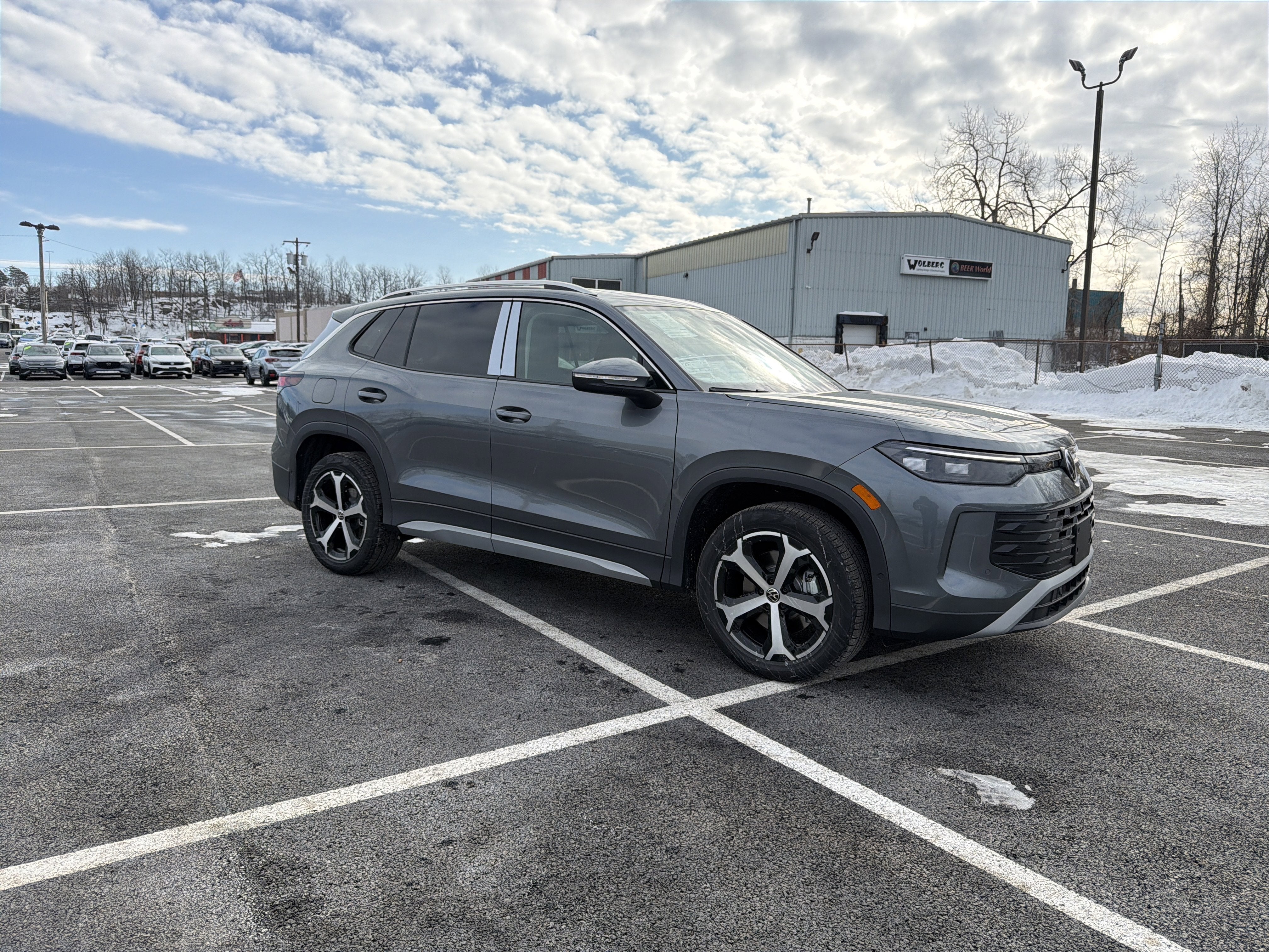 2026 Volkswagen Tiguan 2.0T SE