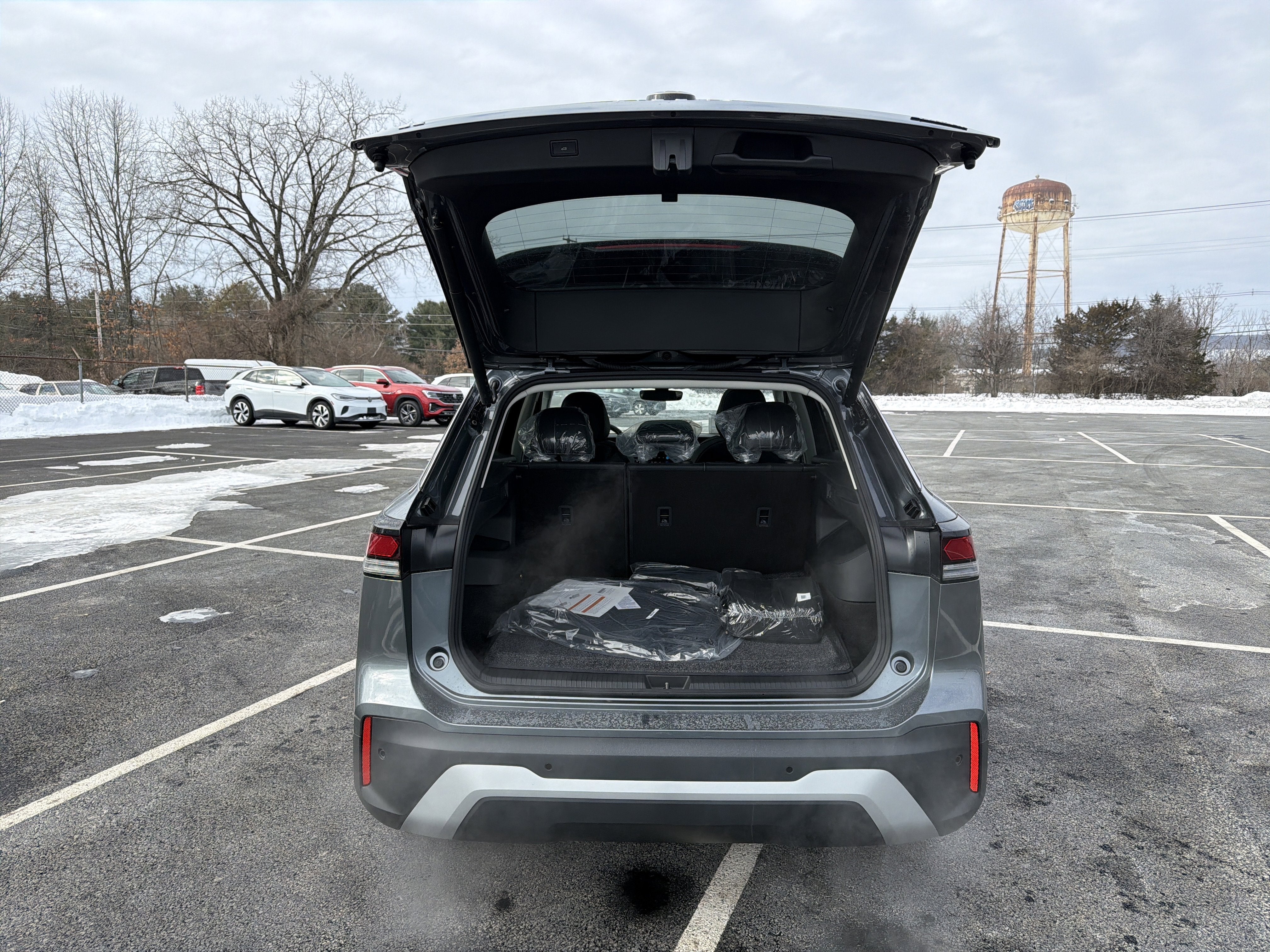 2026 Volkswagen Tiguan 2.0T SE