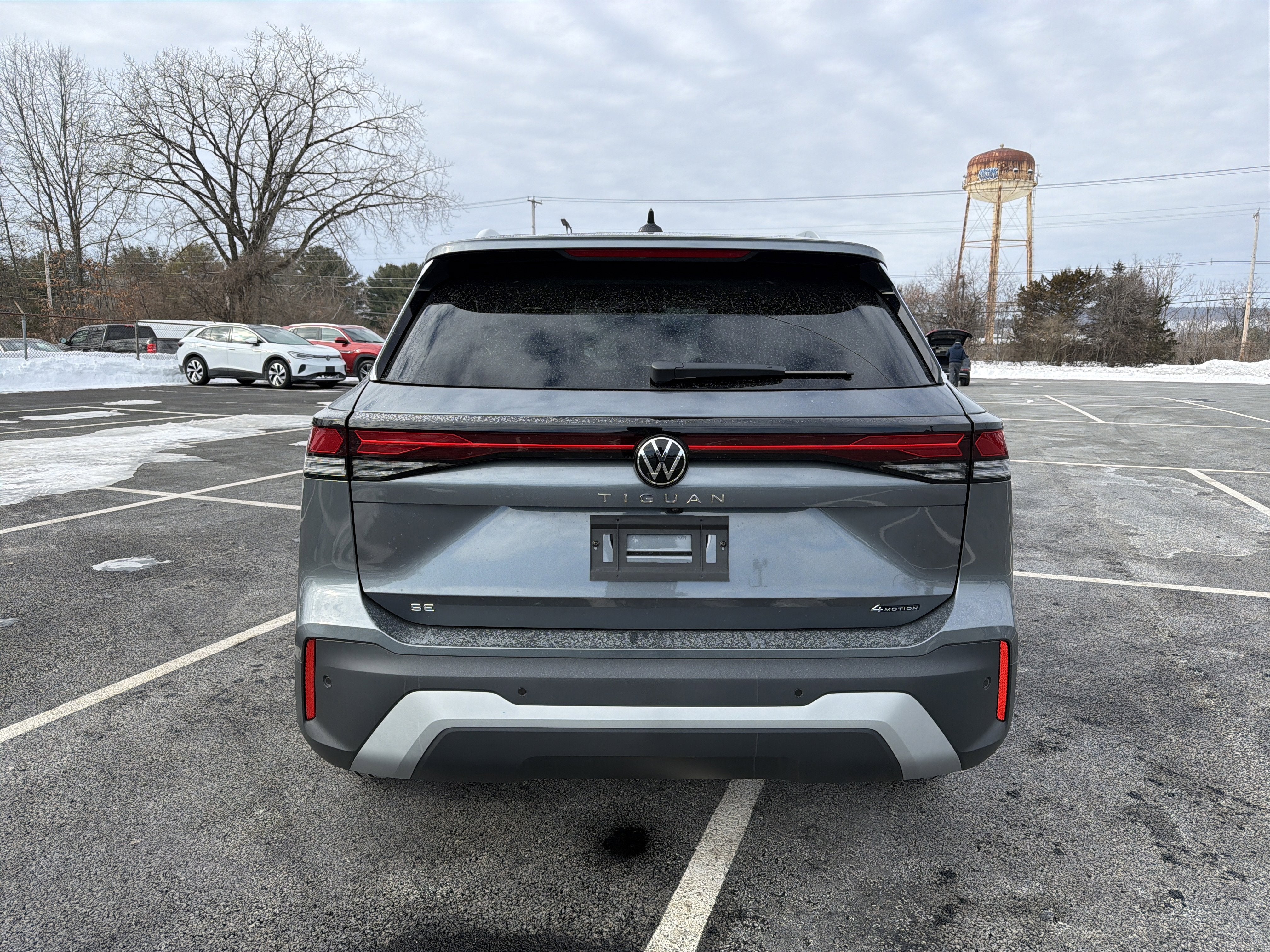 2026 Volkswagen Tiguan 2.0T SE