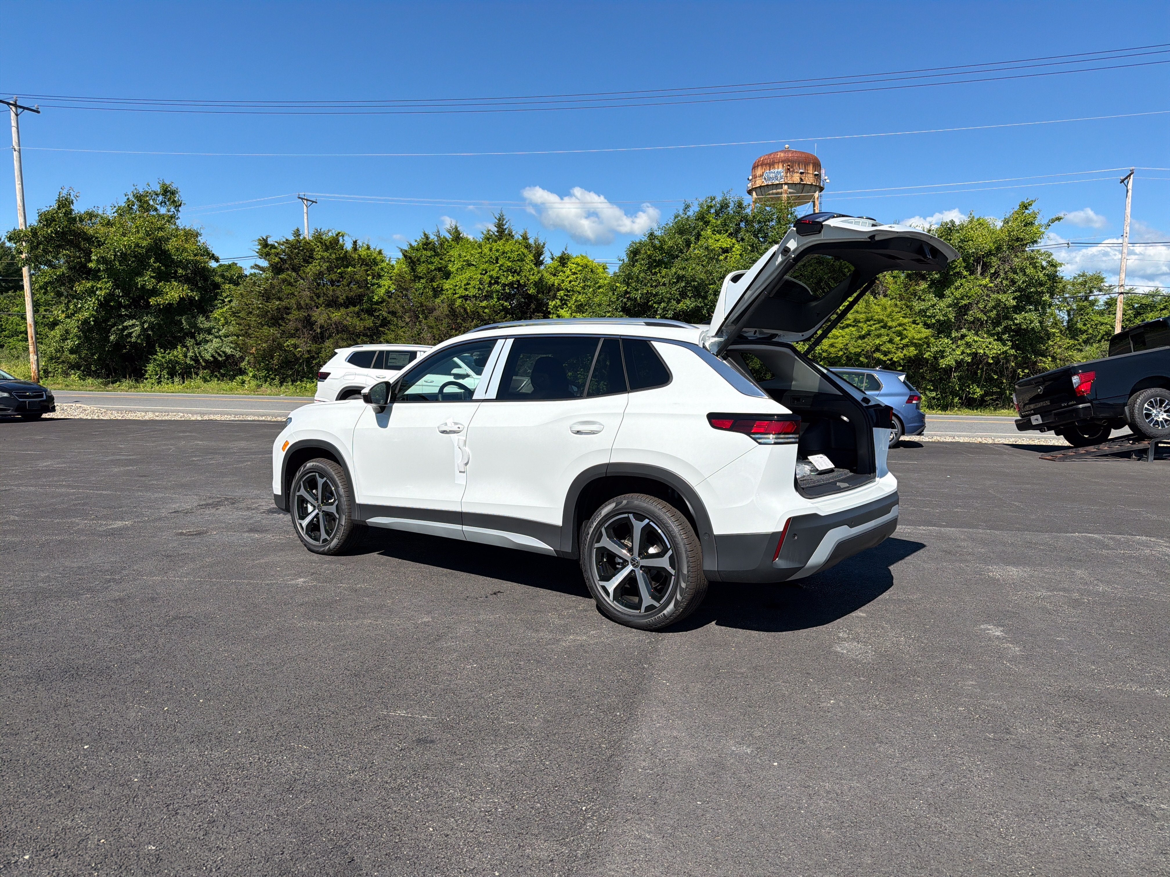 2026 Volkswagen Tiguan 2.0T SE