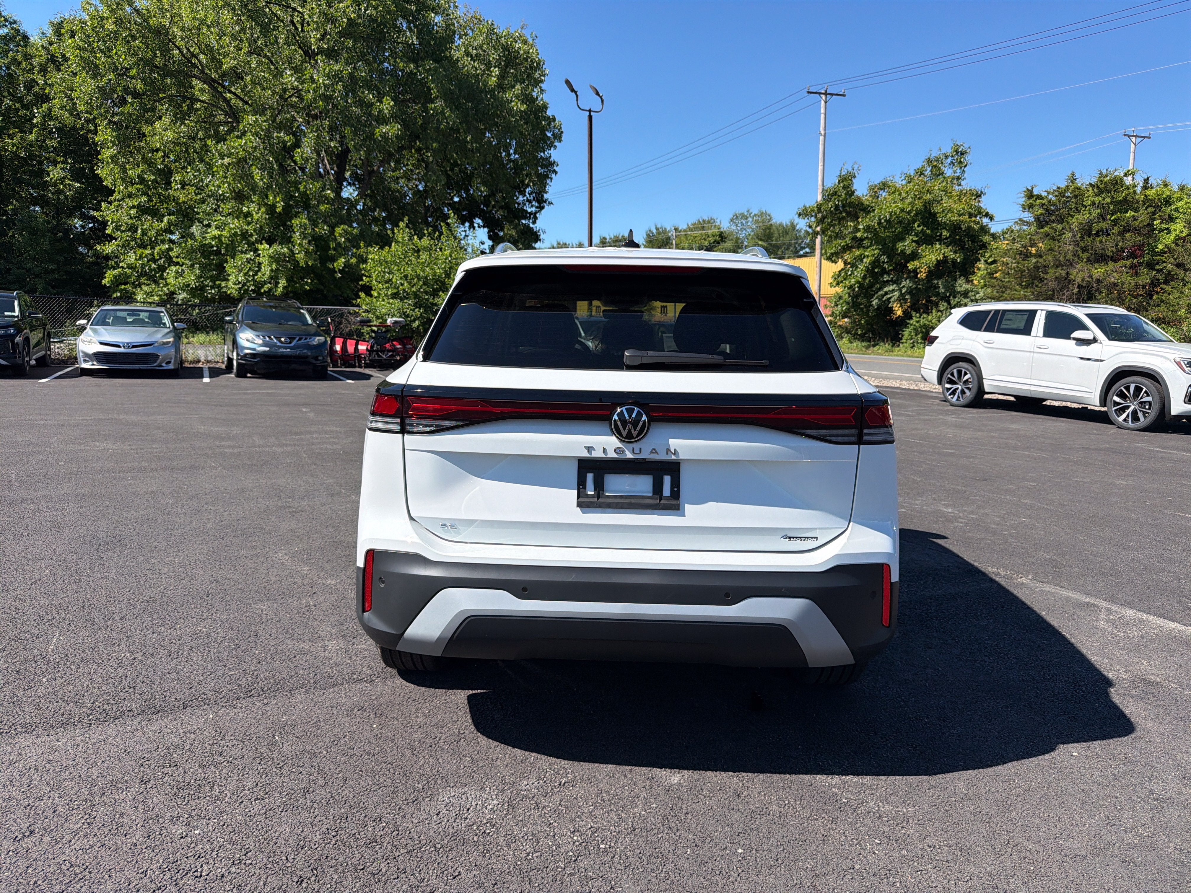 2026 Volkswagen Tiguan 2.0T SE