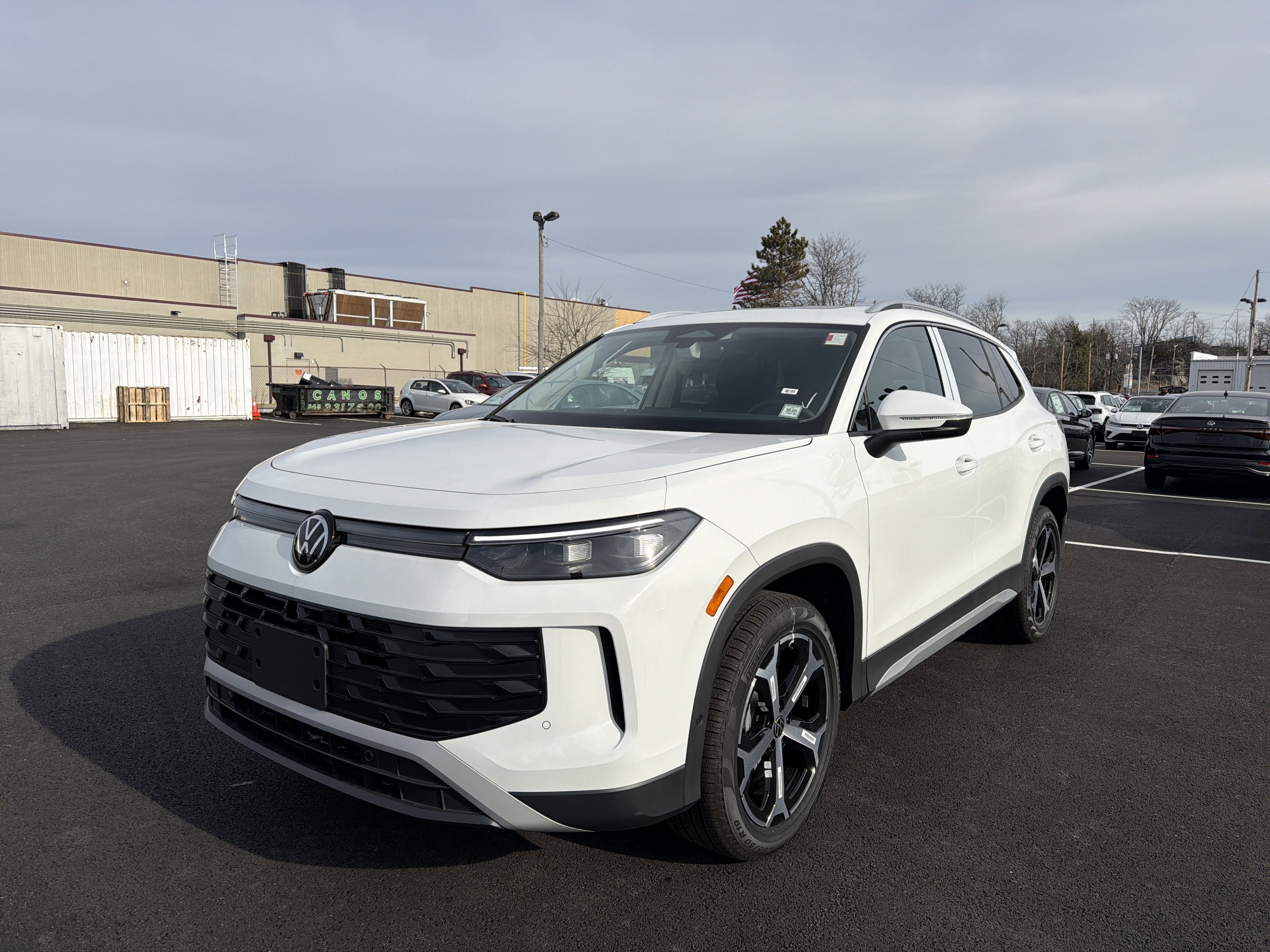 2026 Volkswagen Tiguan 2.0T SE