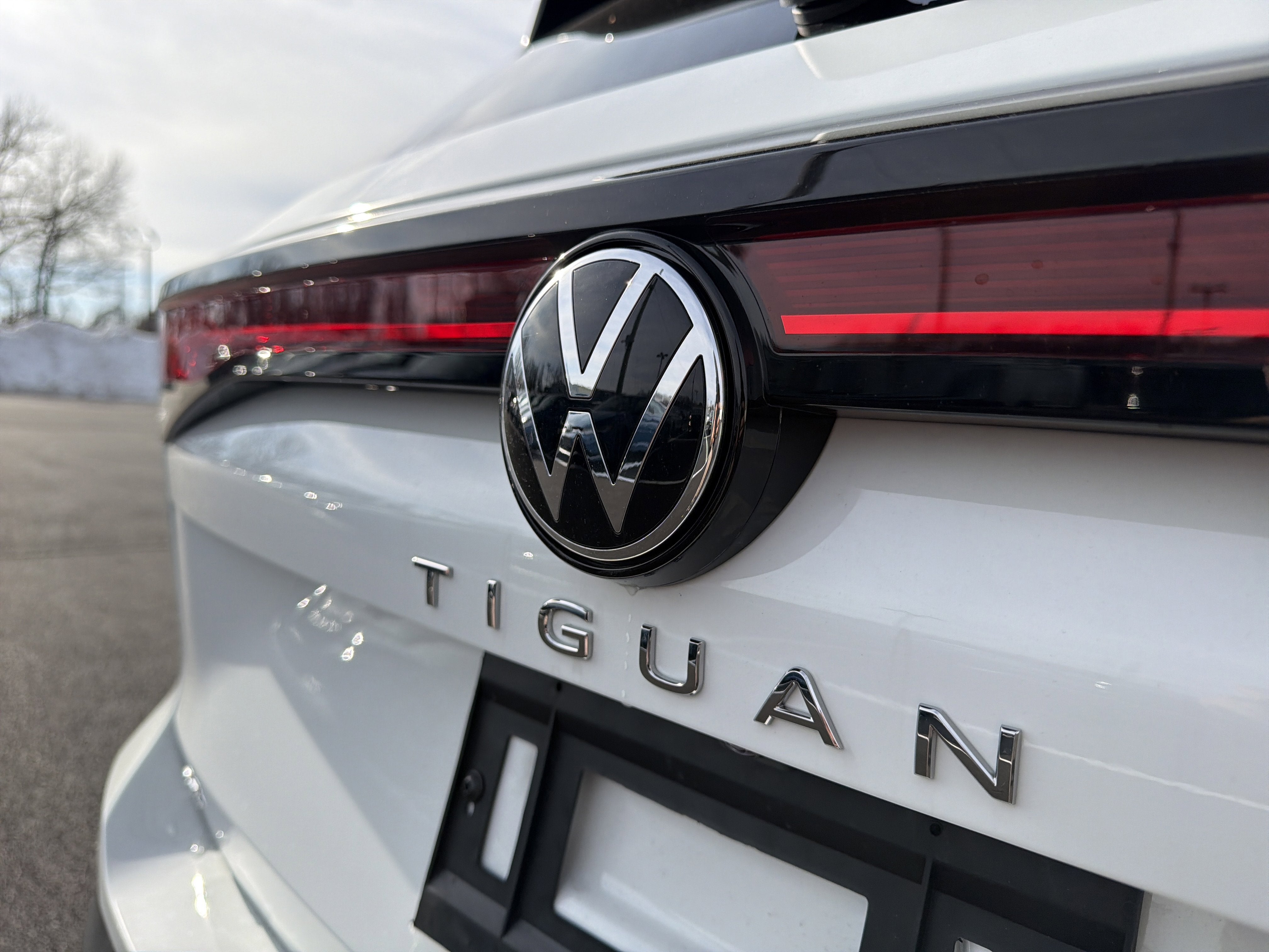 2026 Volkswagen Tiguan 2.0T SE