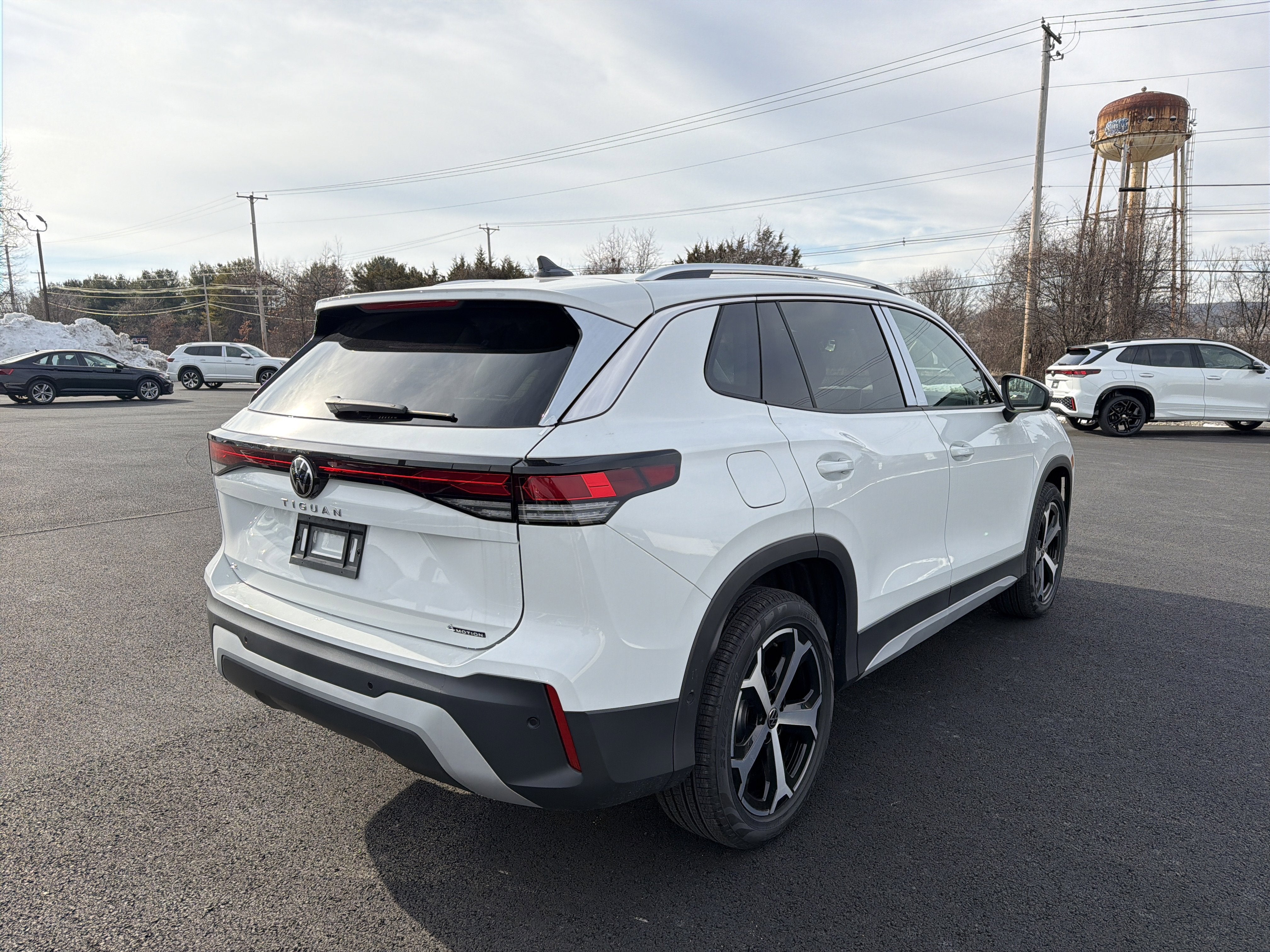 2026 Volkswagen Tiguan 2.0T SE