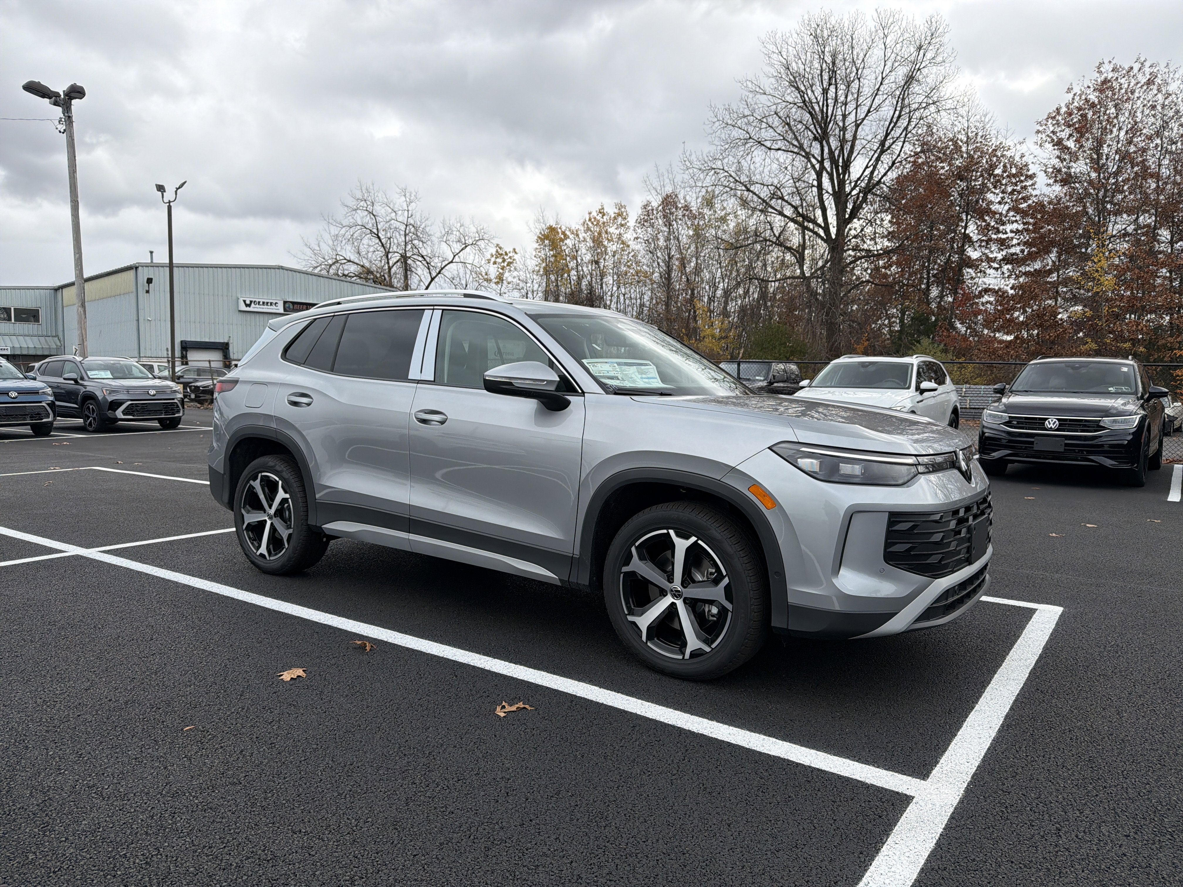 2026 Volkswagen Tiguan 2.0T SE