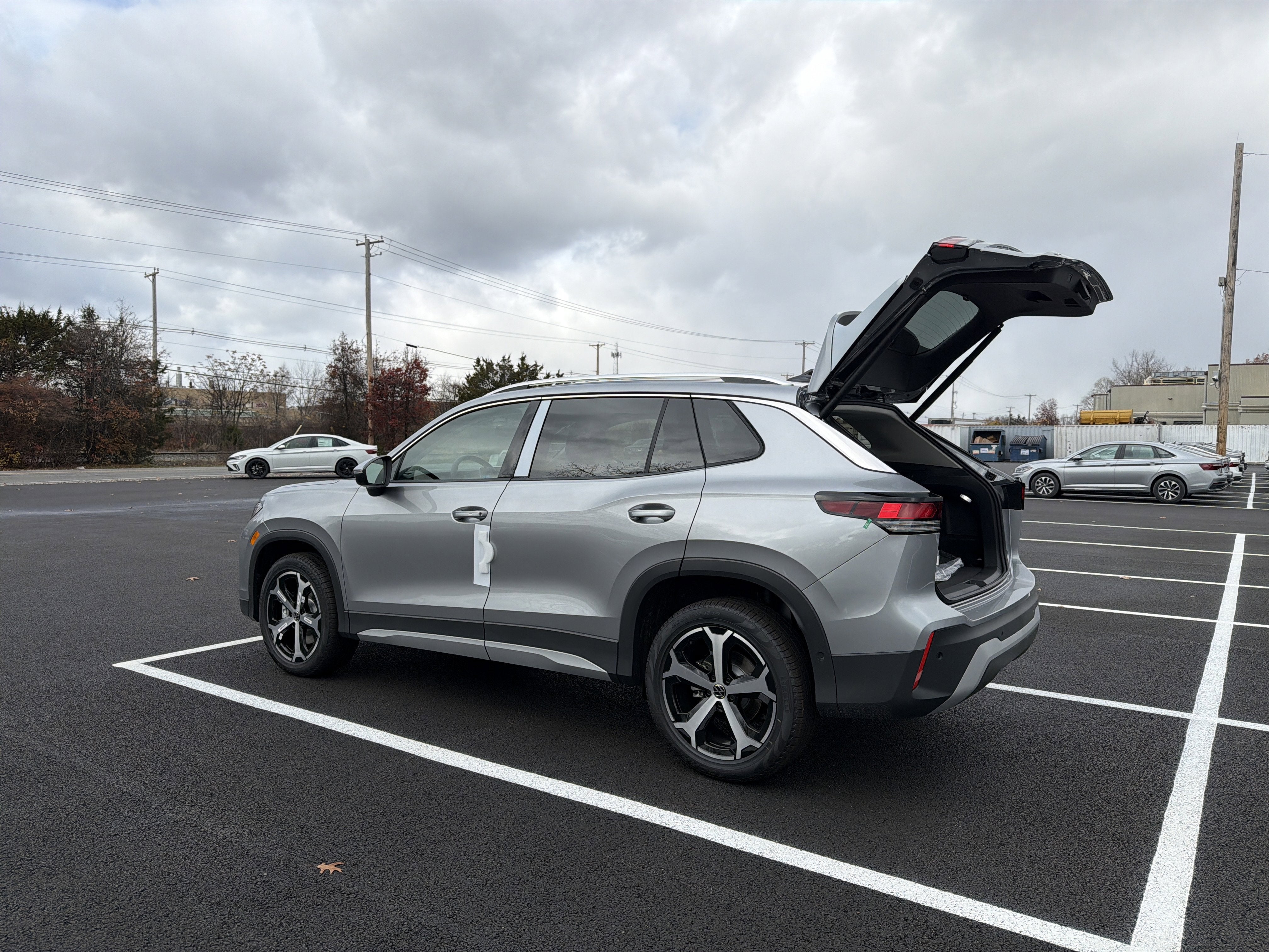 2026 Volkswagen Tiguan 2.0T SE