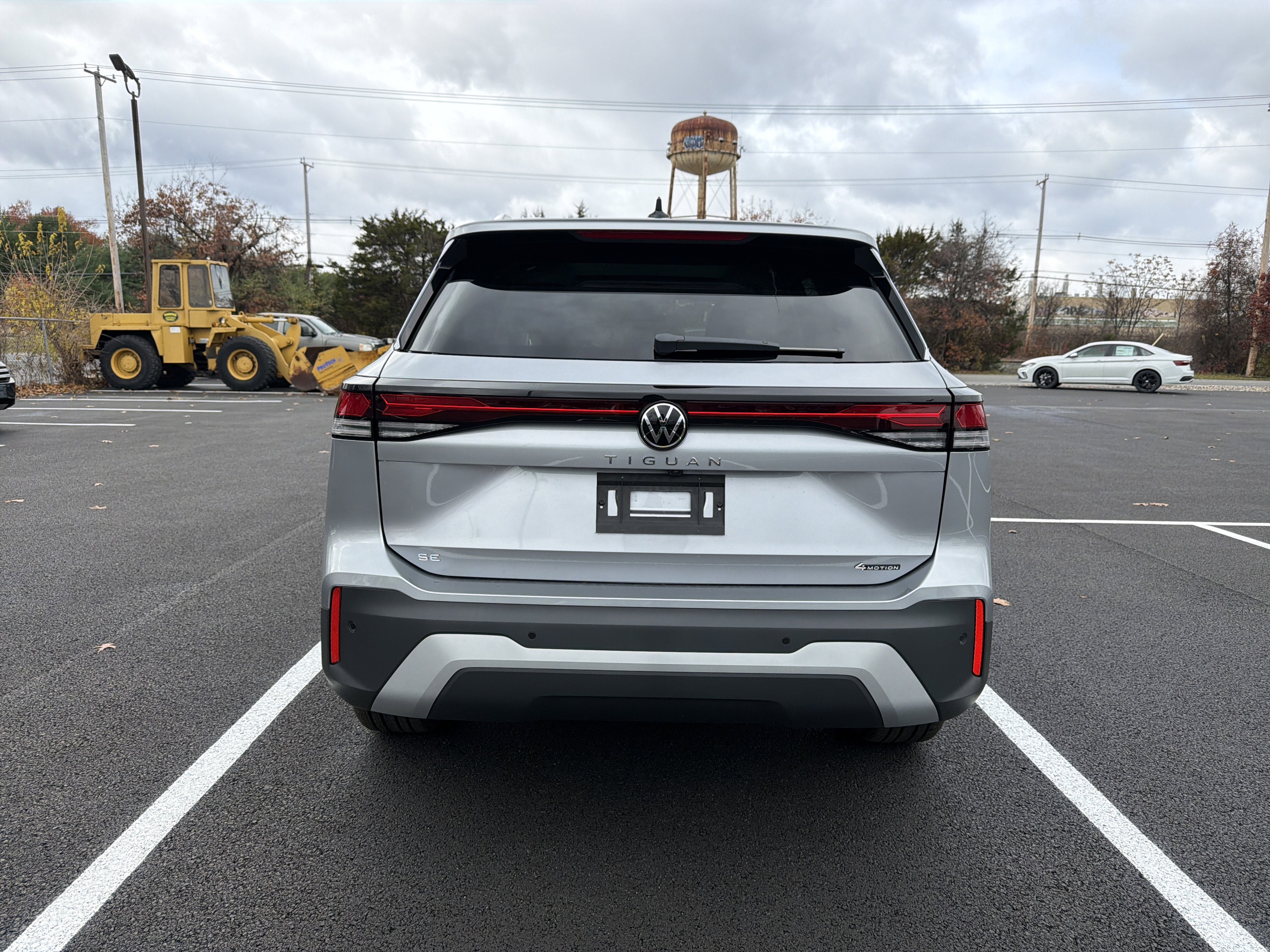 2026 Volkswagen Tiguan 2.0T SE