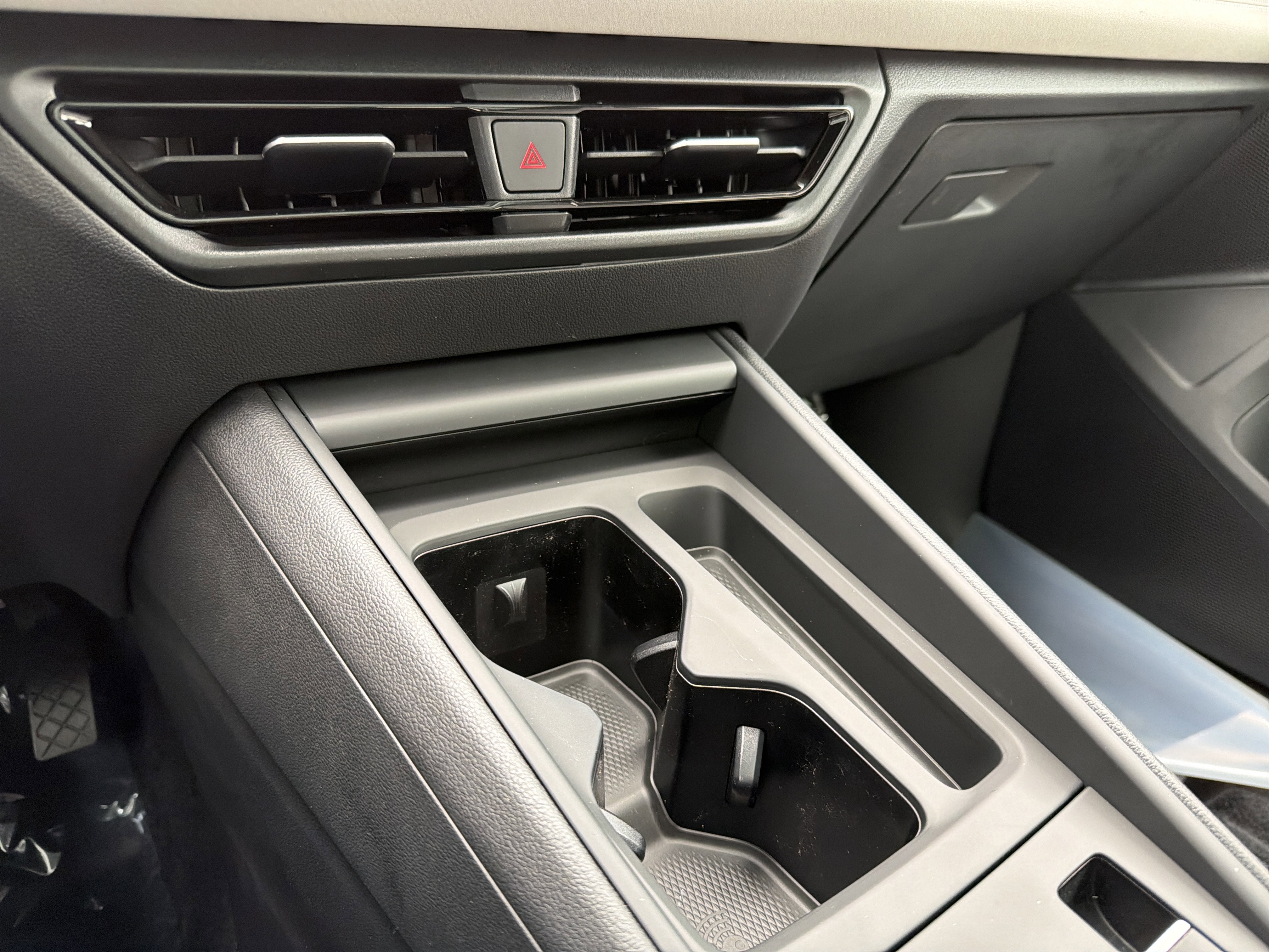 2026 Volkswagen Tiguan SE AWD