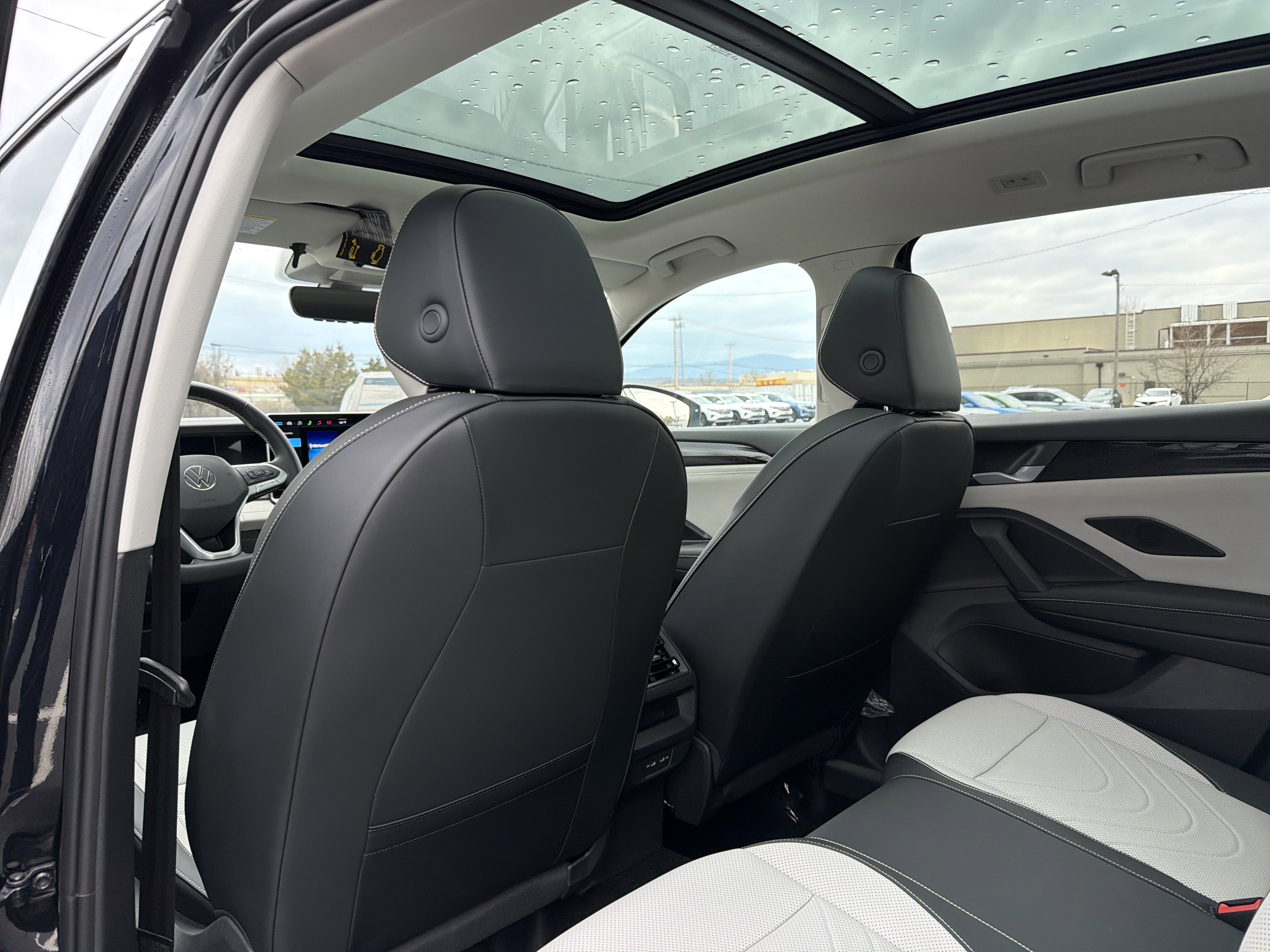 2026 Volkswagen Tiguan SE AWD